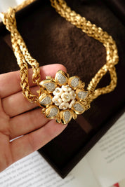 Vintage Vogue Bijoux Choker Necklace 1980s Gold Collar with flower design , Statement Jewelry, Signed Designer Piece, Vintage Jewelry Women