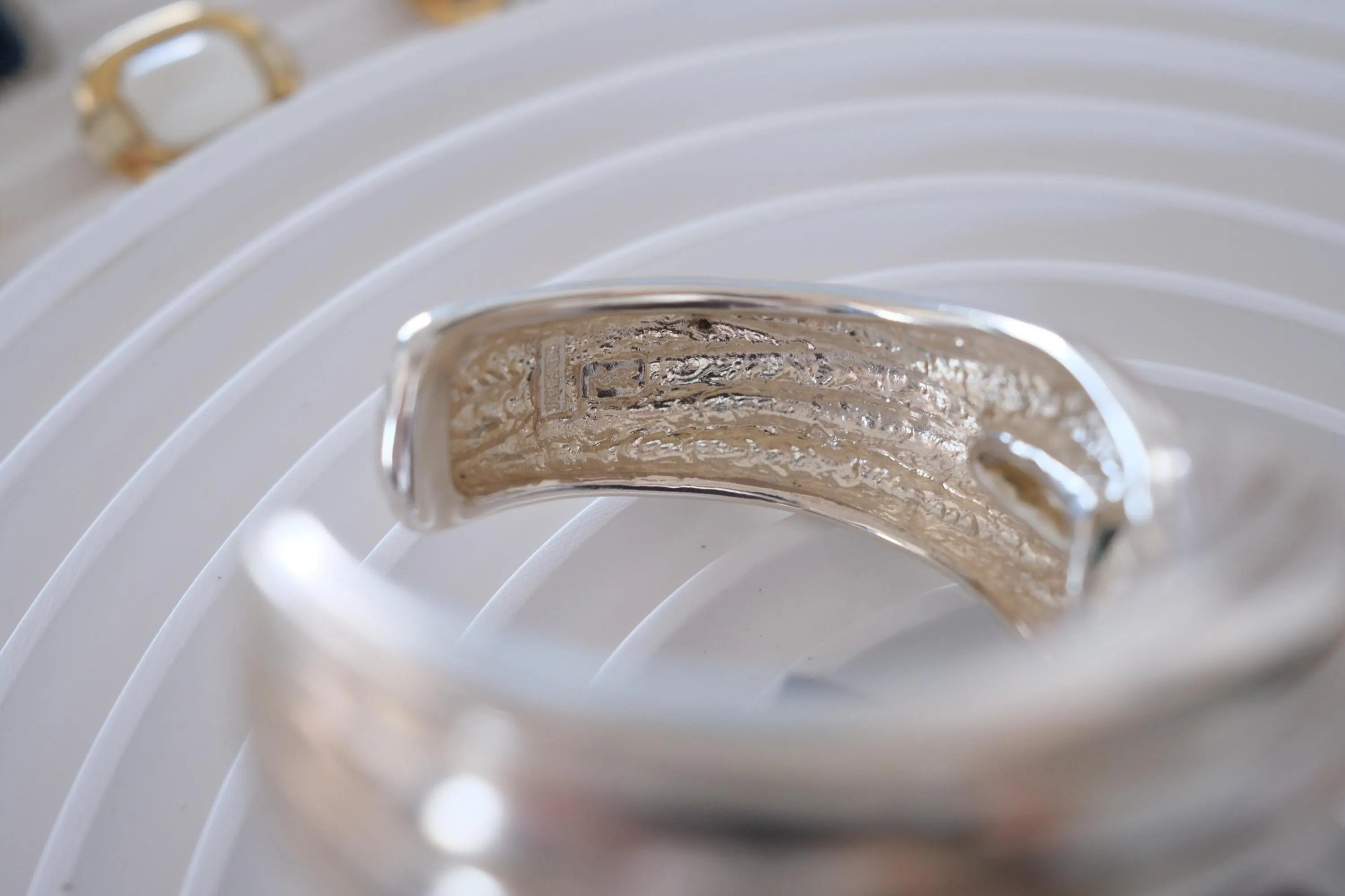 Vintage YSL Yves Saint Laurent Sterling Silver 925  knot  Bracelet: Silver-Tone layer knot, vintage jewelry bangle, Unisex Bracelet, Statement bracelet, Vintage Bracelet, Vintage Jewelry Silver