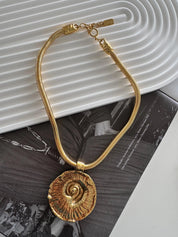 Vintage Yves Saint Laurent  Necklace Shell Ysl choker Yves Saint Laurent, Gold Tone Necklace, Necklace Charms, ocean jewelry, Gift for her