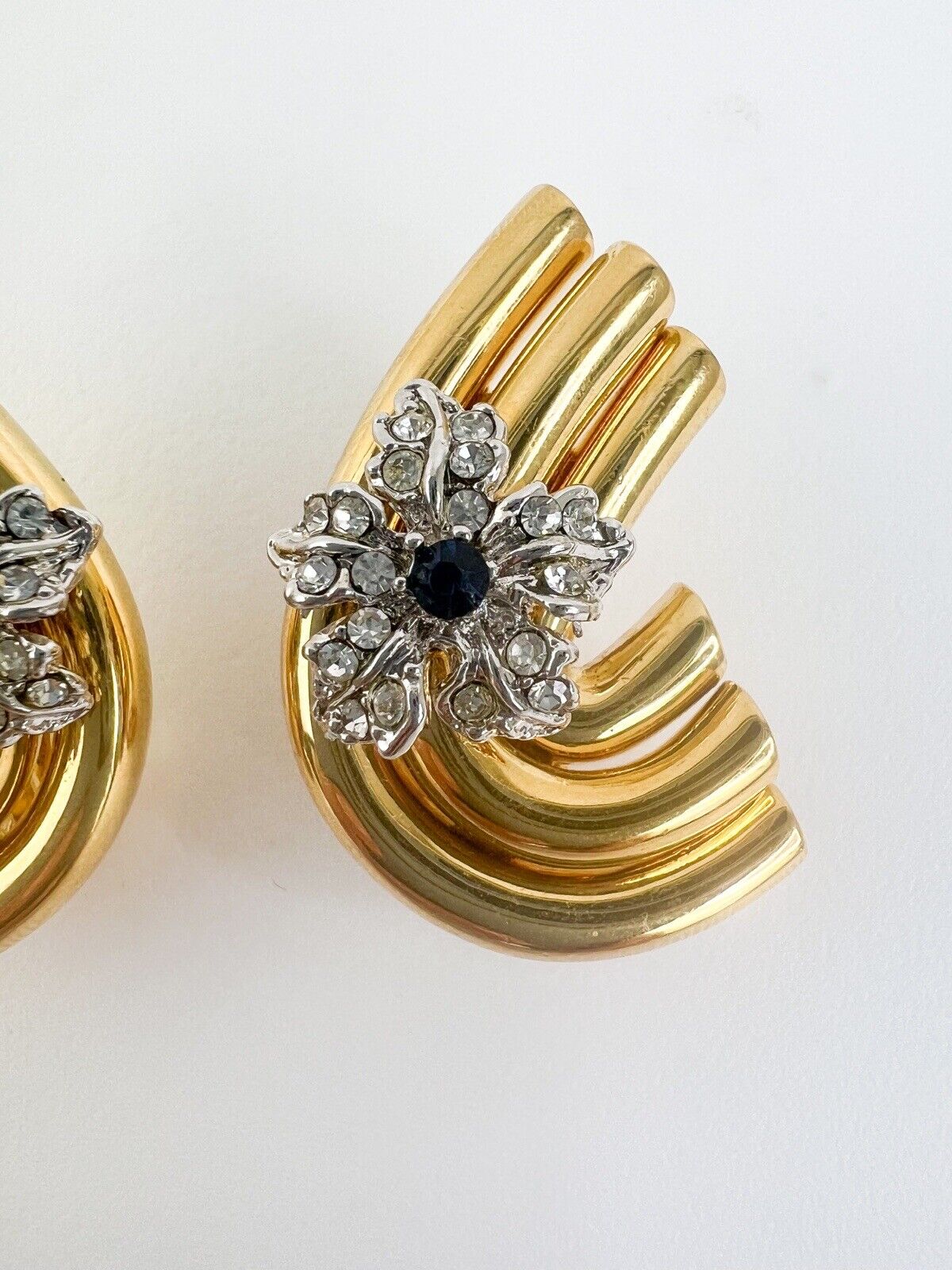 BALMAIN  Earrings Vintage, Daisy Flower Earrings, Modern Bridal Pearl, Gift for her Jewelry for Women, Personalized Gifts, Wedding Jewelry