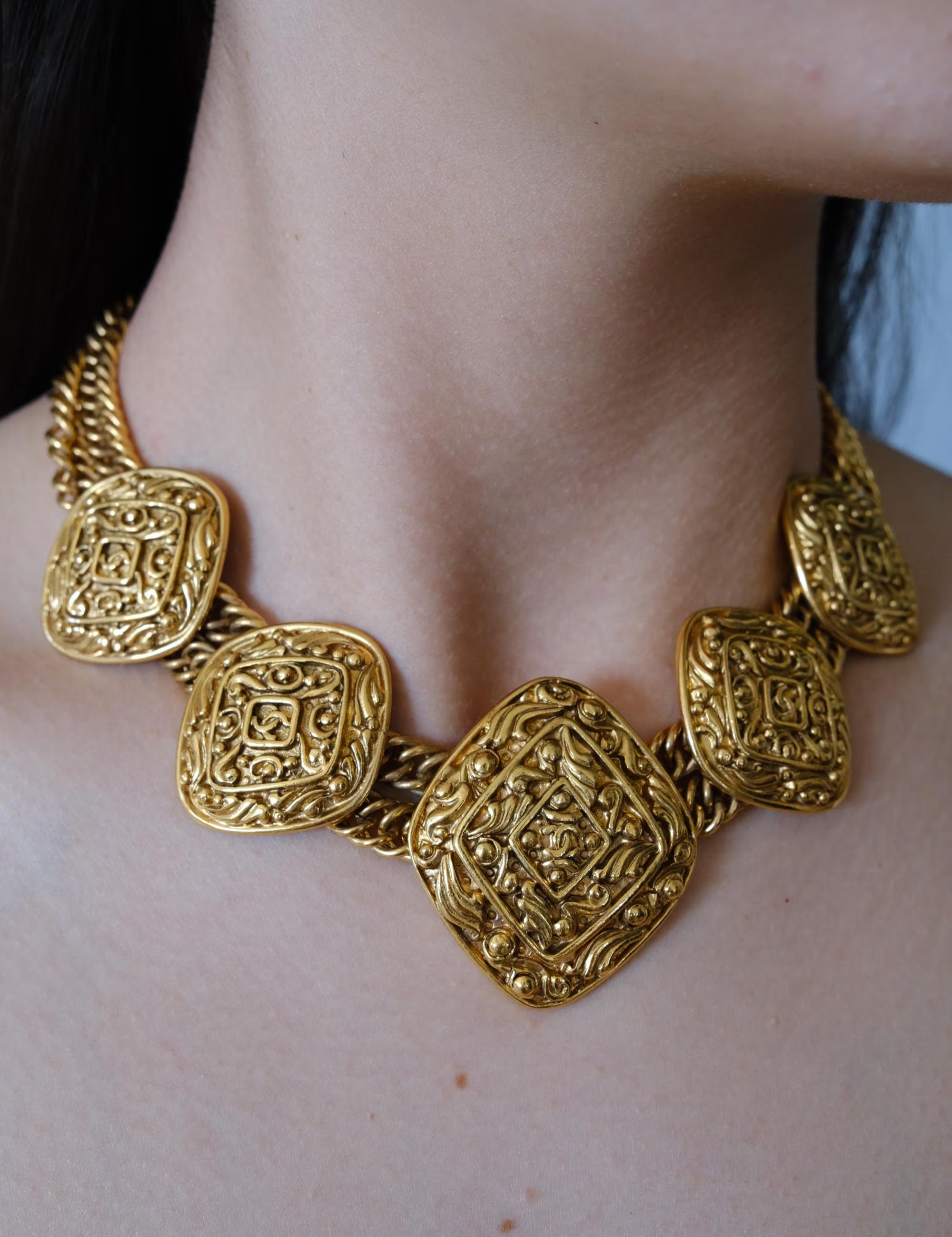 Authentic Chanel Paris sautoir medallion necklace with CC logos gold tone Made in France
