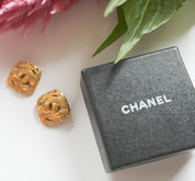 Vintage Chanel Earrings, Gold Tone Earrings, Made in France, Chanel CC Logo, Vintage Earrings, Clip on Earrings, Vintage Jewelry Gold