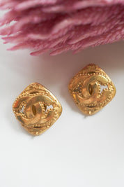 Vintage Chanel Earrings, Gold Tone Earrings, Made in France, Chanel CC Logo, Vintage Earrings, Clip on Earrings, Vintage Jewelry Gold