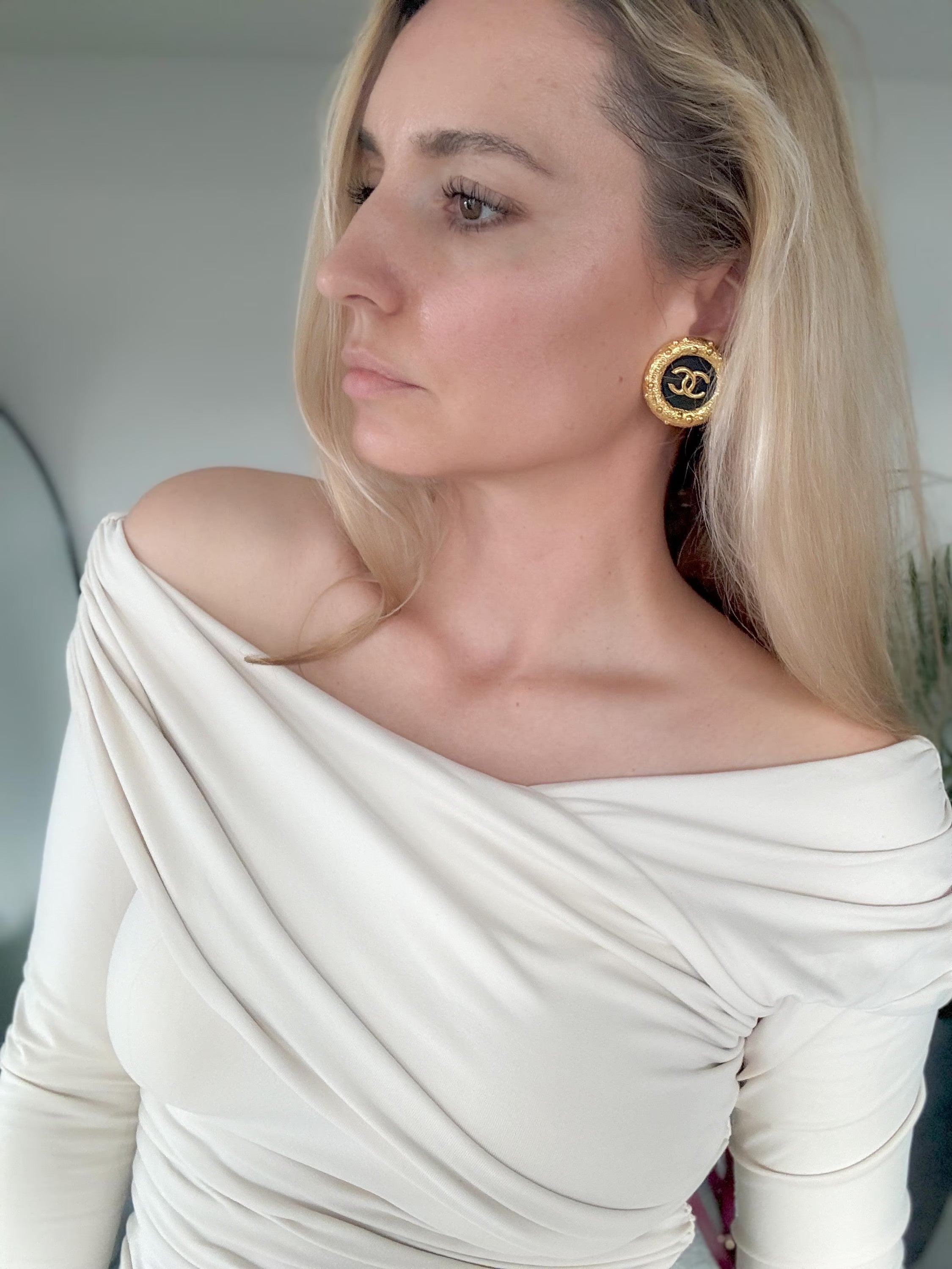 Vintage Chanel Earrings, Gold Tone Earrings, Made in France, Chanel CC Logo, Vintage Earrings, Clip on Earrings, Vintage Jewelry Gold