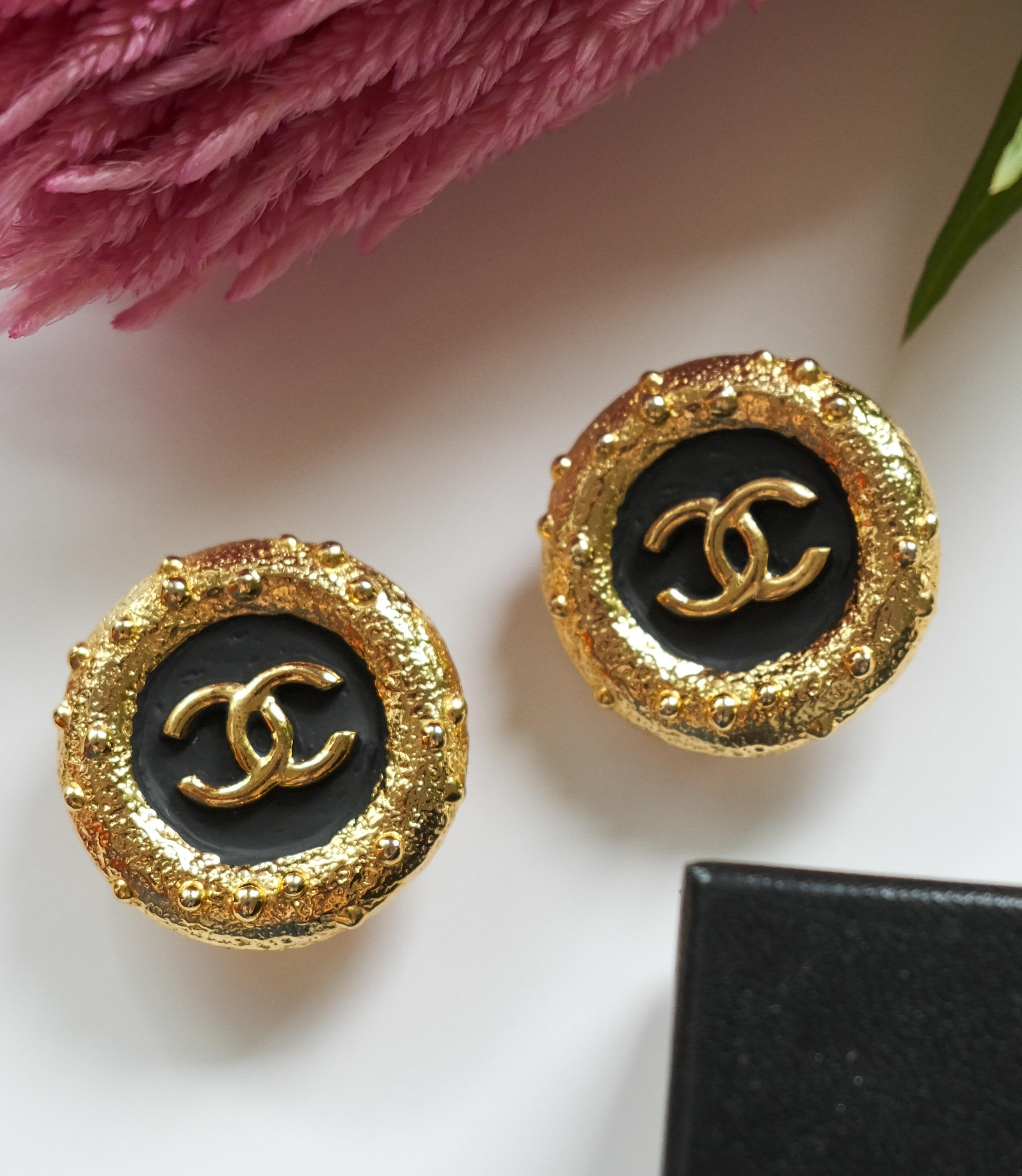 Vintage Chanel Earrings, Gold Tone Earrings, Made in France, Chanel CC Logo, Vintage Earrings, Clip on Earrings, Vintage Jewelry Gold