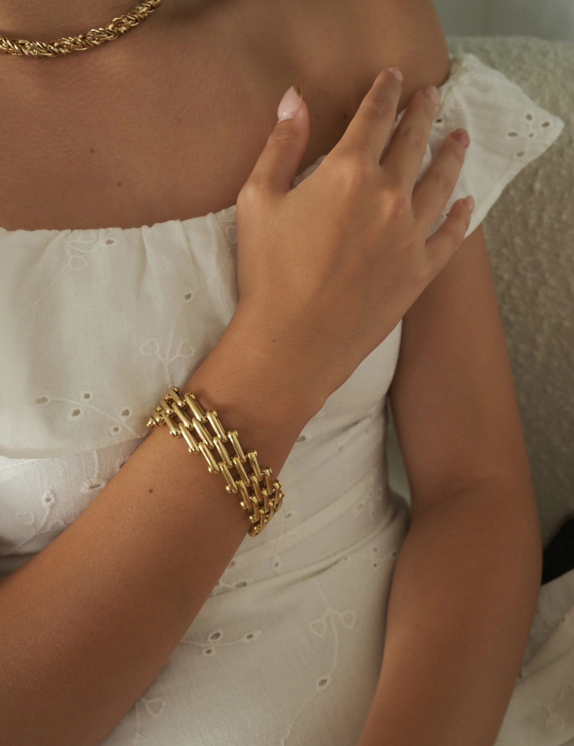 Vintage Christian Dior Bracelet, Gold Tone Vintage Chain Bracelet Gorgeous, Unisex Bracelet, Statement bracelet, Vintage Bracelet