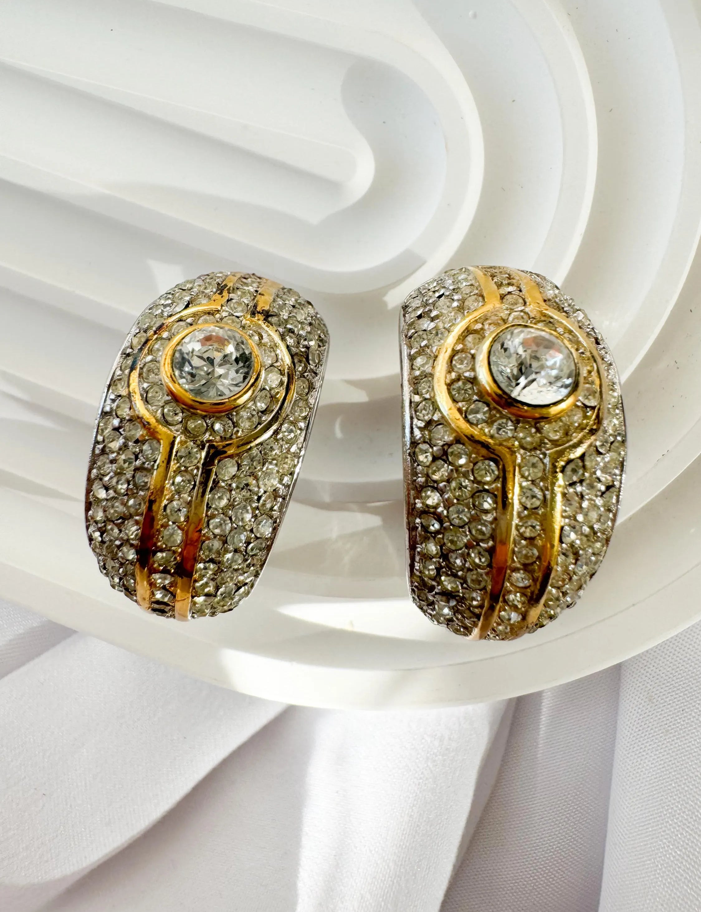 Dior earrings Vintage Christian Dior hoop Earrings, Dior Vintage Iconic Gold Tone Earrings chunky Earrings, Vintage Earrings, Gift for her