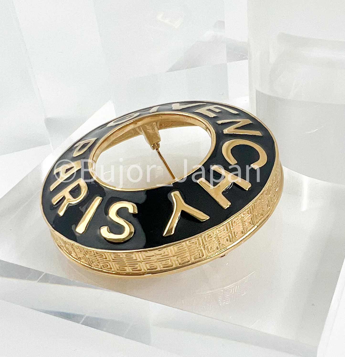 【SOLD OUT】Givenchy Paris Gold Tone Logo Brooch Pin Black Enamel Vintage Unisex