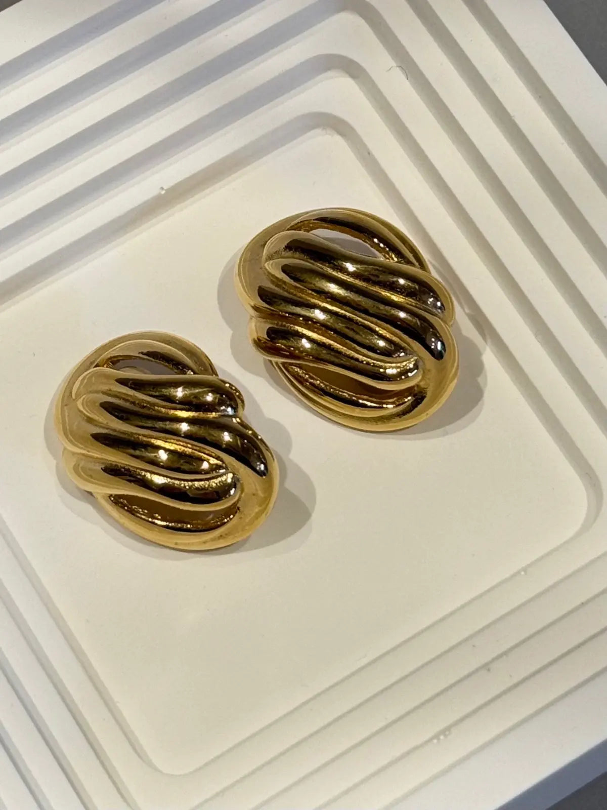 Vintage Givenchy large  Earrings, Gold Tone Earrings, Clip on Earrings, Knot  earrings , Gift for her, Vintage Earrings, Jewelry Earrings
