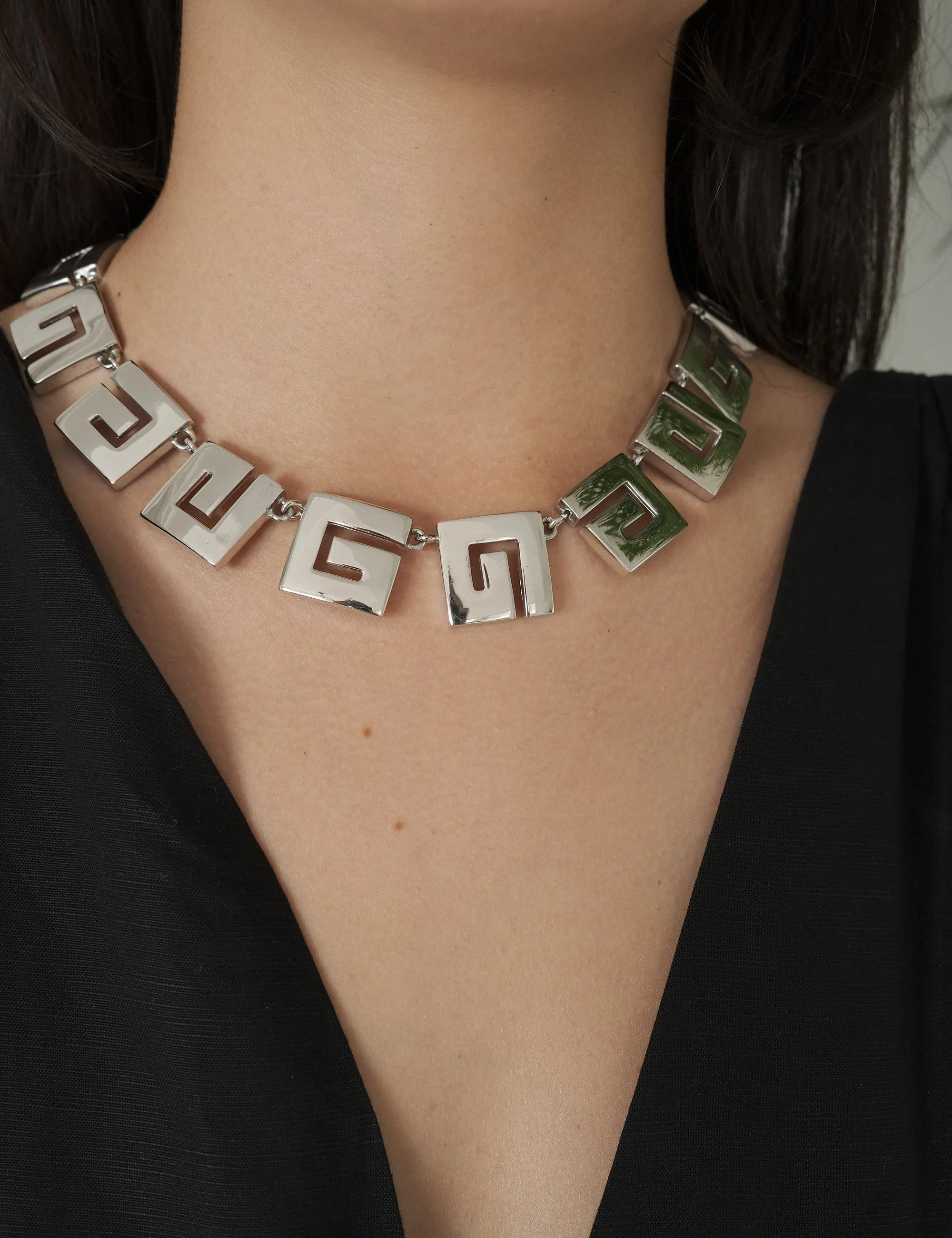 Givenchy logo necklace discount