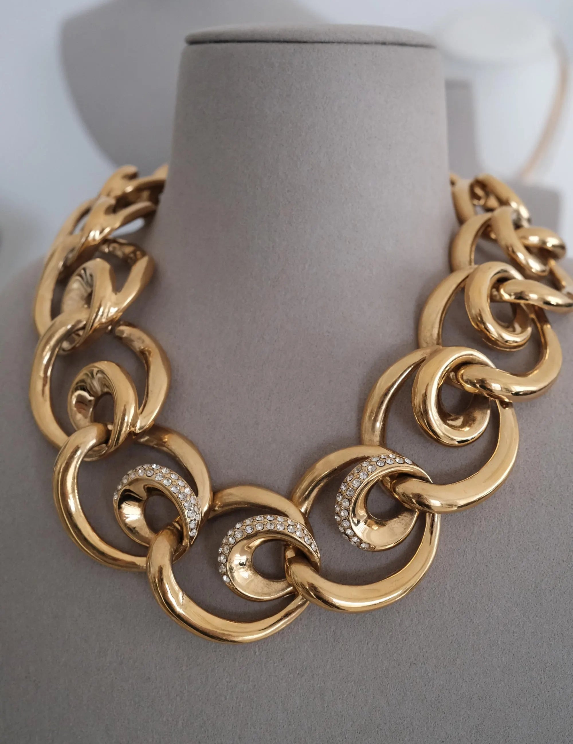 Vintage Givenchy gold plated crystal ring link openwork choker necklace