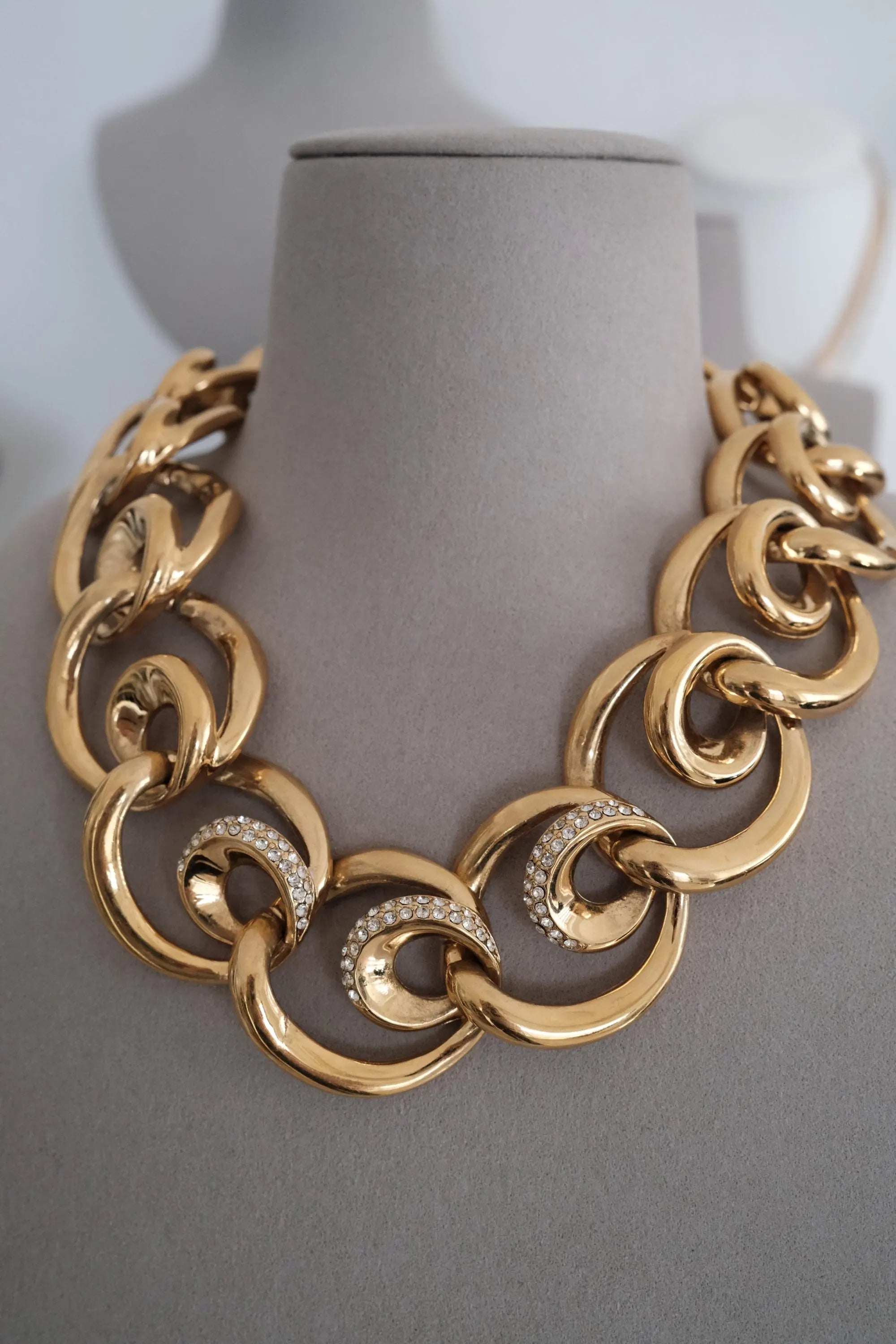 Vintage Givenchy gold plated crystal ring link openwork choker necklace