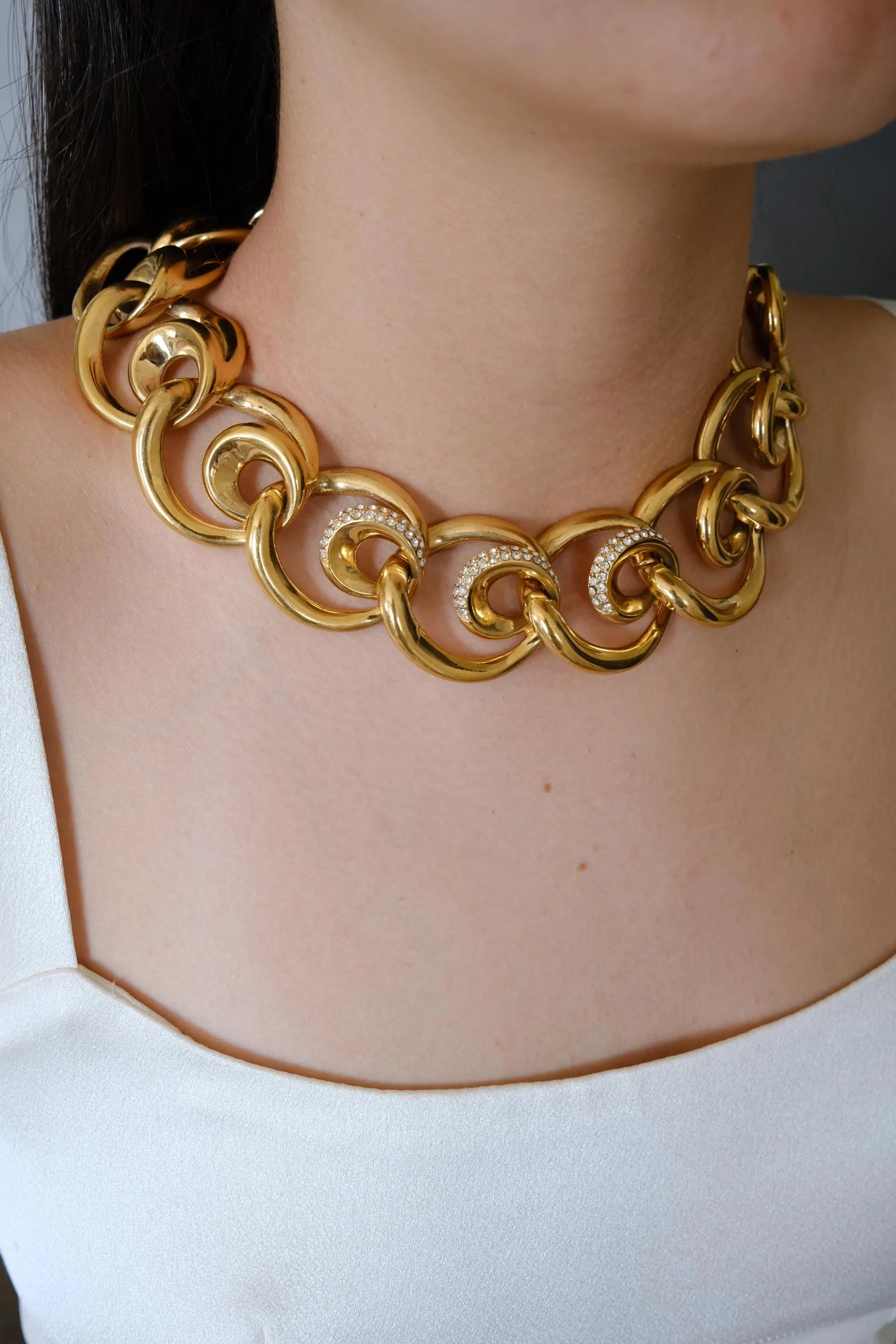 Vintage Givenchy bold statement gold plated ring link choker necklace