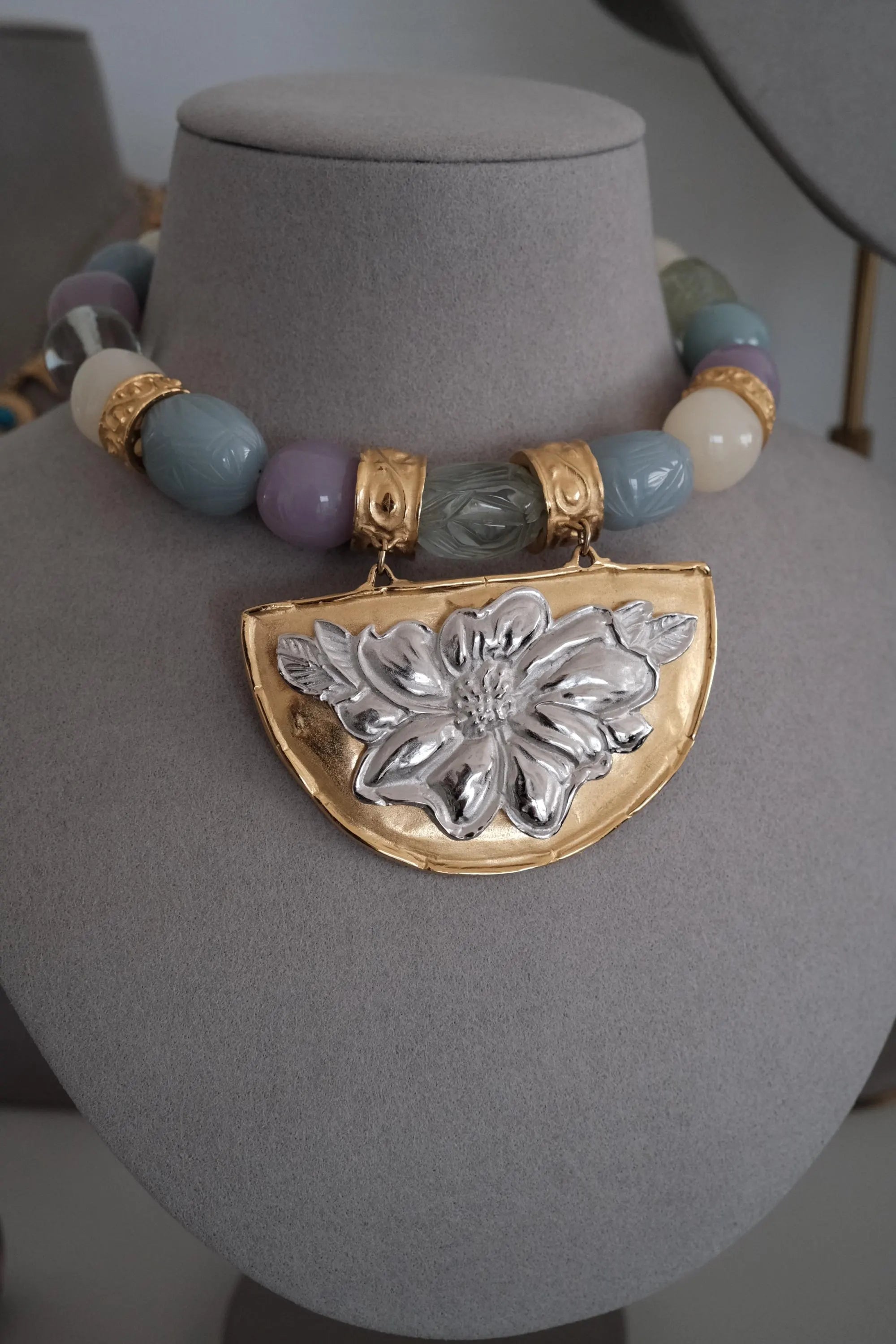 Vintage Givenchy oversized pastel bead choker necklace with articulated links