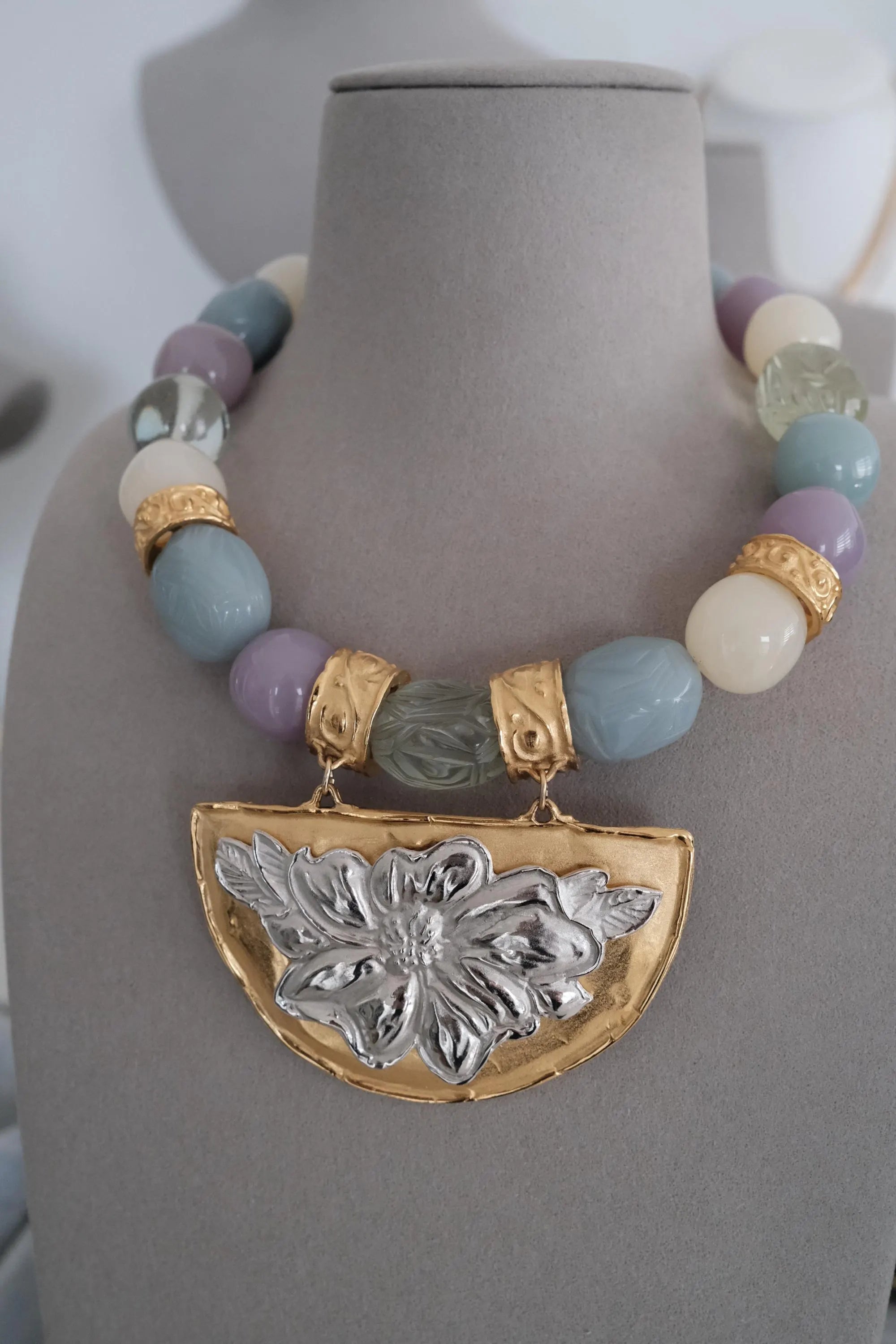 Vintage Givenchy oversized pastel bead choker necklace with articulated links