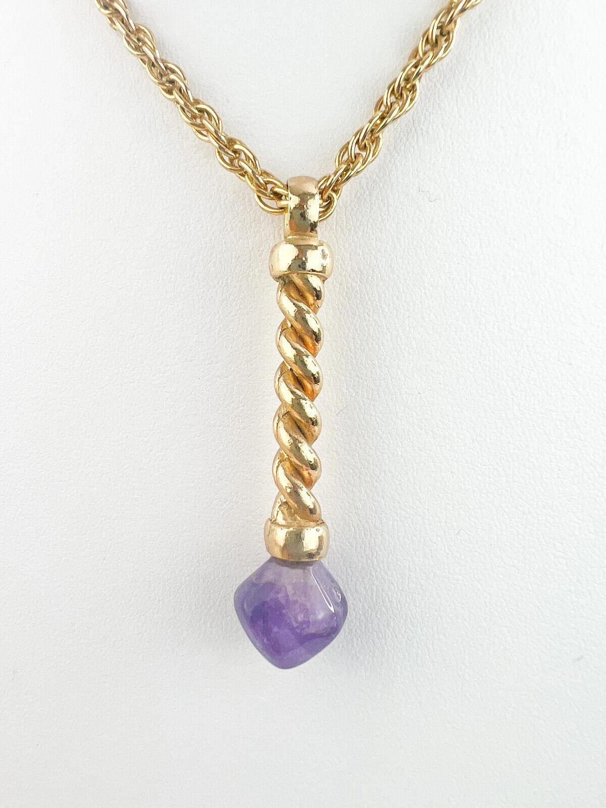 Grosse Necklace, Vintage Necklace Gold Tone Pendant Necklace, Marble Tone Purple Pendant, birthday gift, Gift for women, Jewelry for Women