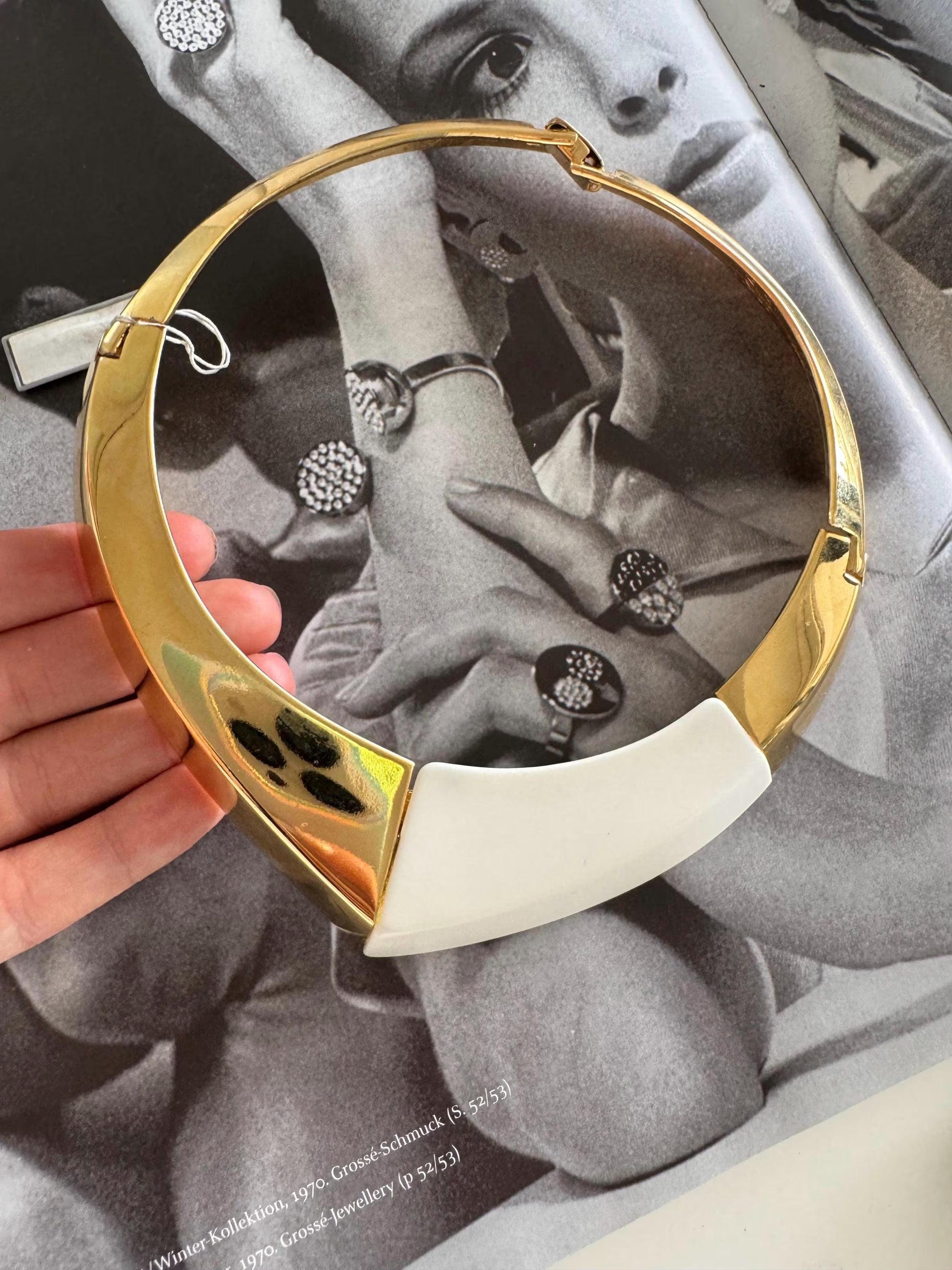 Vintage Givenchy Necklace, Gold Tone Necklace 80s, Choker Necklace,  white Color, Vintage Jewelry Necklace, Gift for her, Personalized Gifts