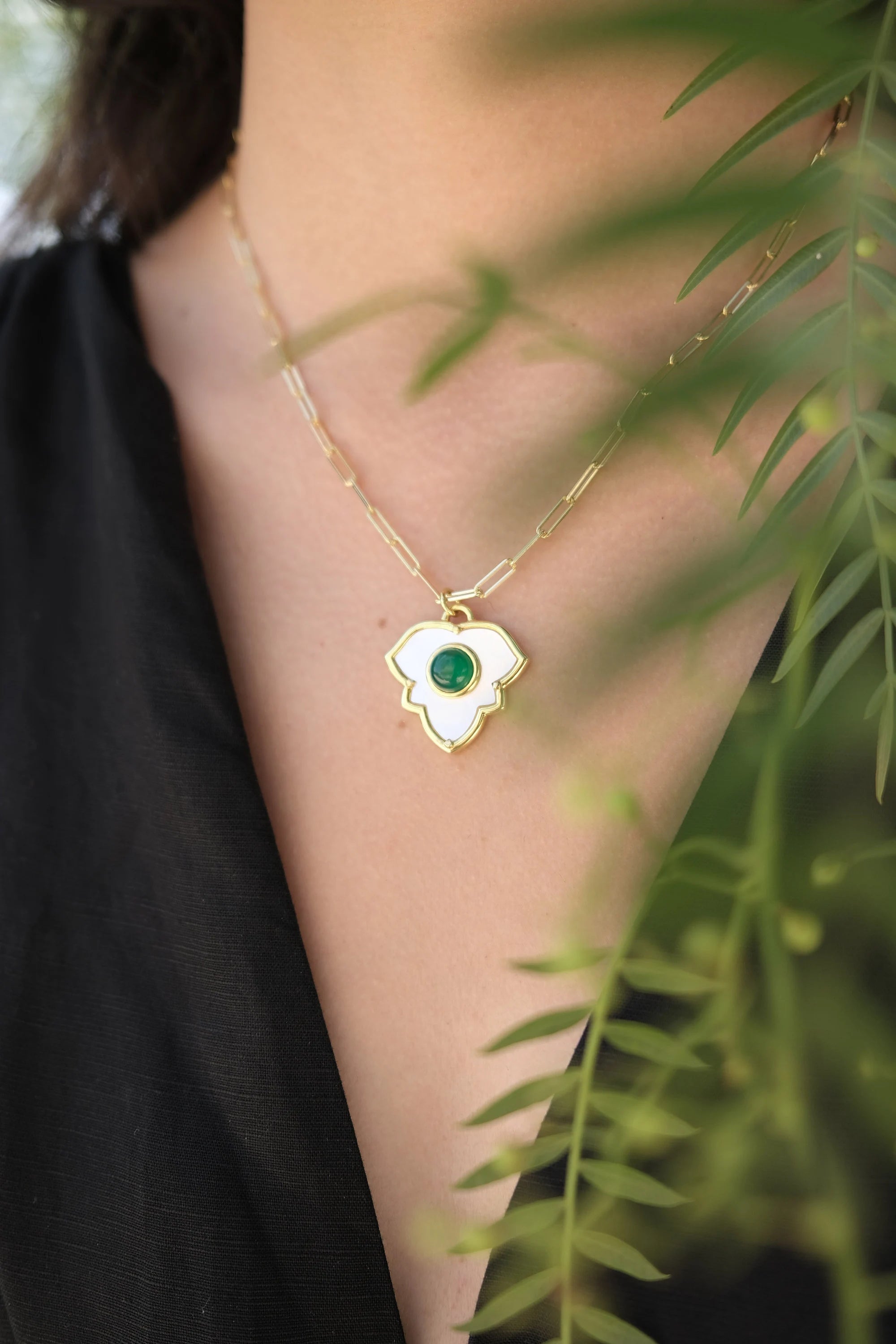 Fine Silver Ivy Pendant Necklace, 925 leaf necklace,  Friendship necklace, Fidelity symbol necklace ,Love necklace , nature, mother of pearl