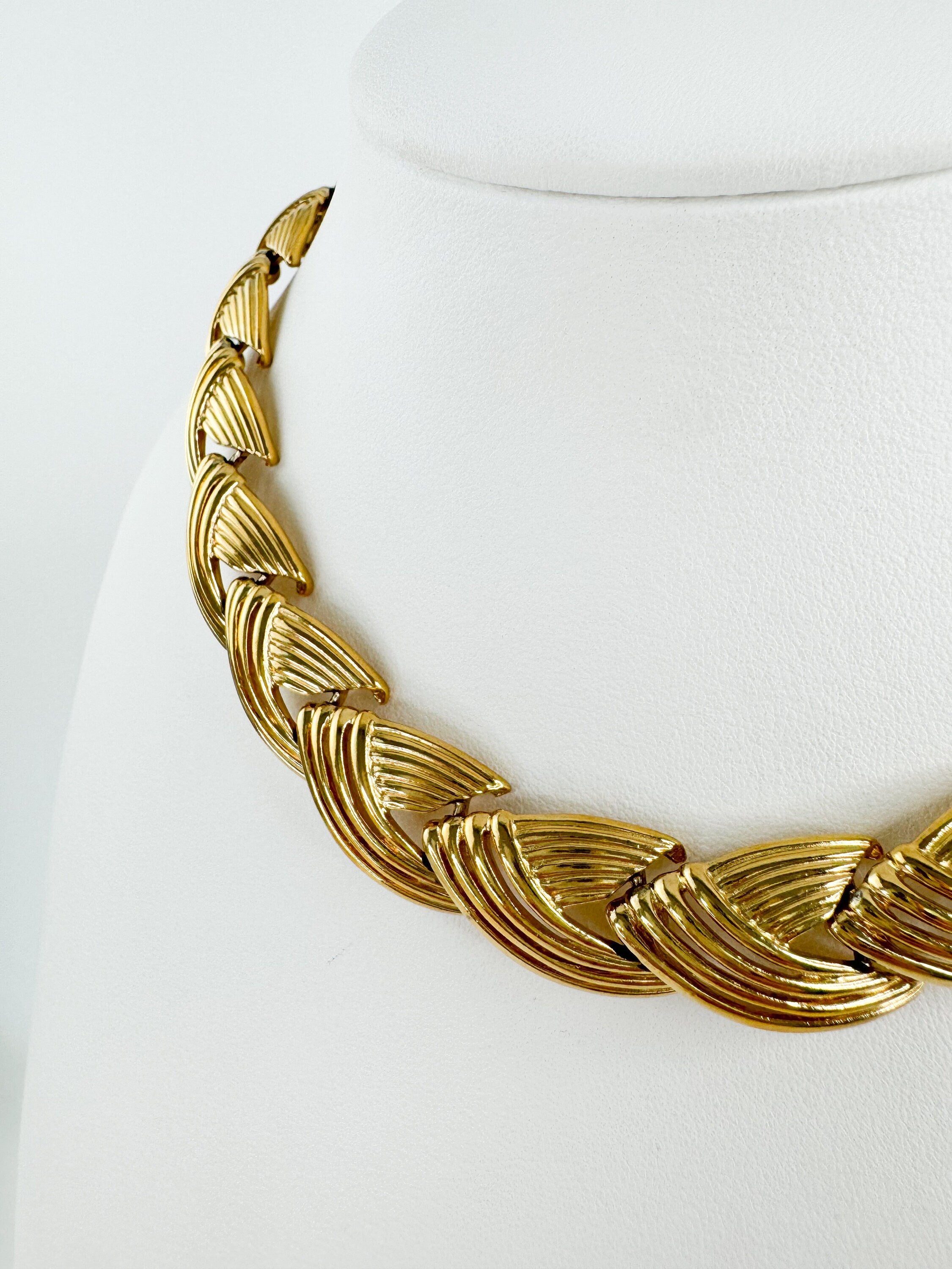 Vintage Nina Ricci Necklace, Gold Tone Necklace, Choker Necklace, gold wheat Charm, Vintage bridal , Jewelry for Women, Personalized Gifts