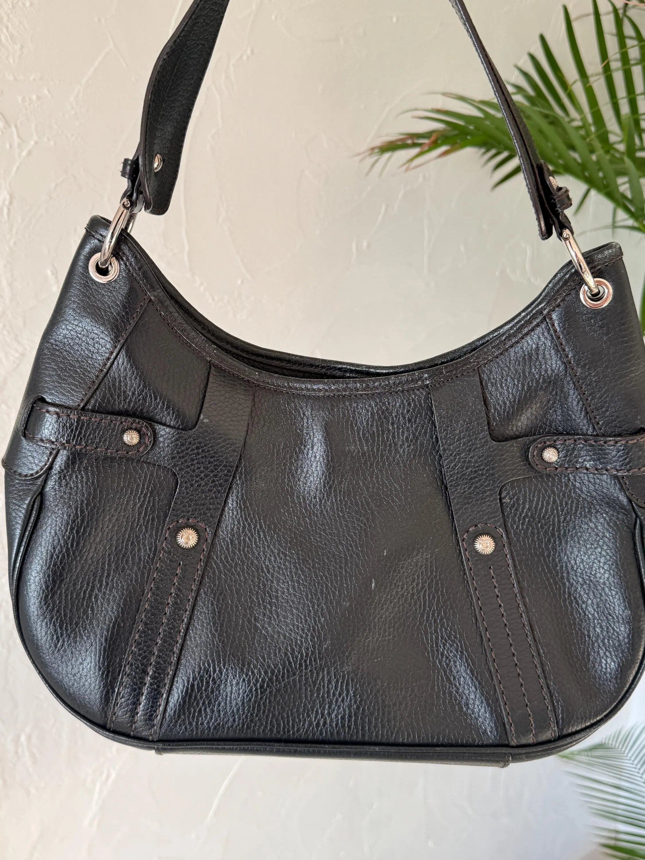 Vintage Salvatore Ferragamo black leather shoulder bag made in Italy, classic structured design, elegant 1980s luxury handbag