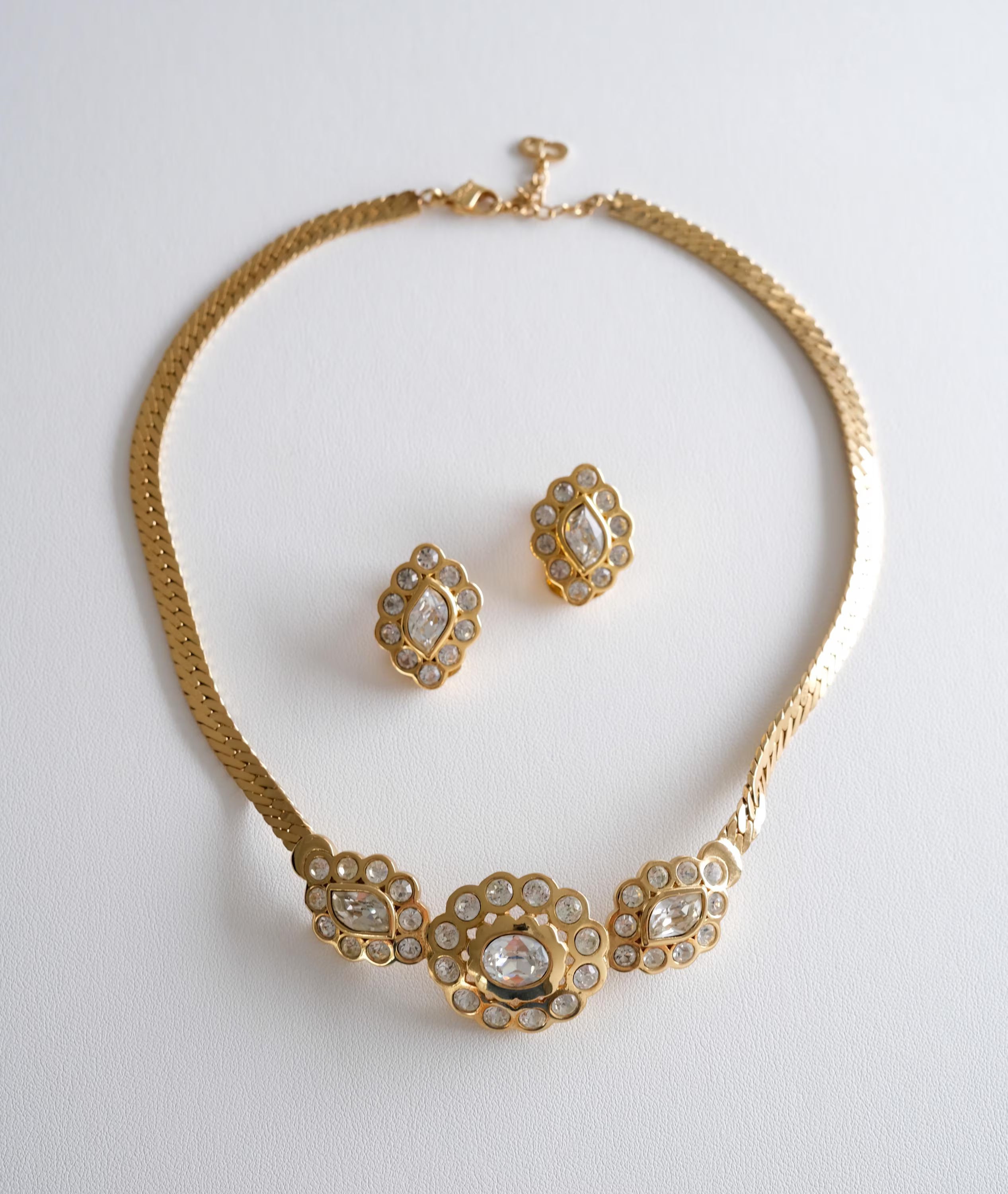vintage_dior_gold_floral_jewelry_set_1.avif
