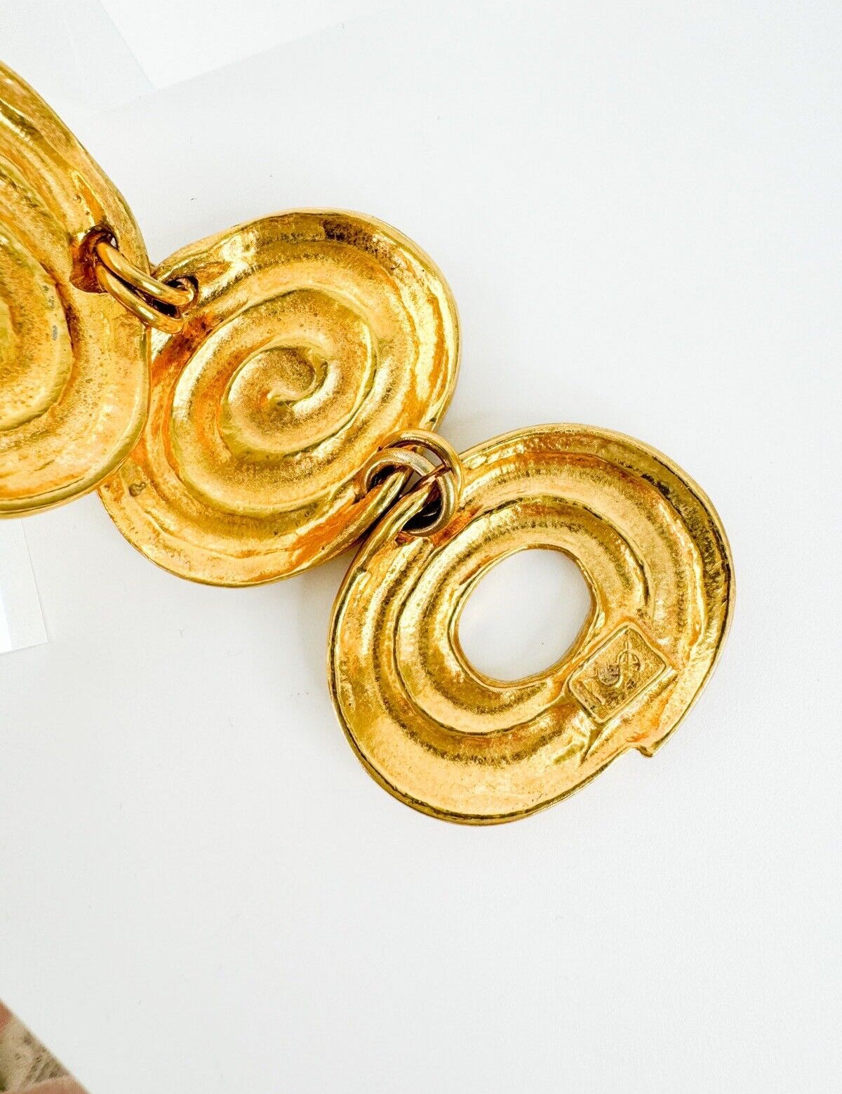 Vintage YSL Bracelet , Yves Saint Laurent Bracelet, YSL Chain Bracelet,shell Bracelet, Gold Tone Bracelet, YSL Vintage Jewelry, Gift for her