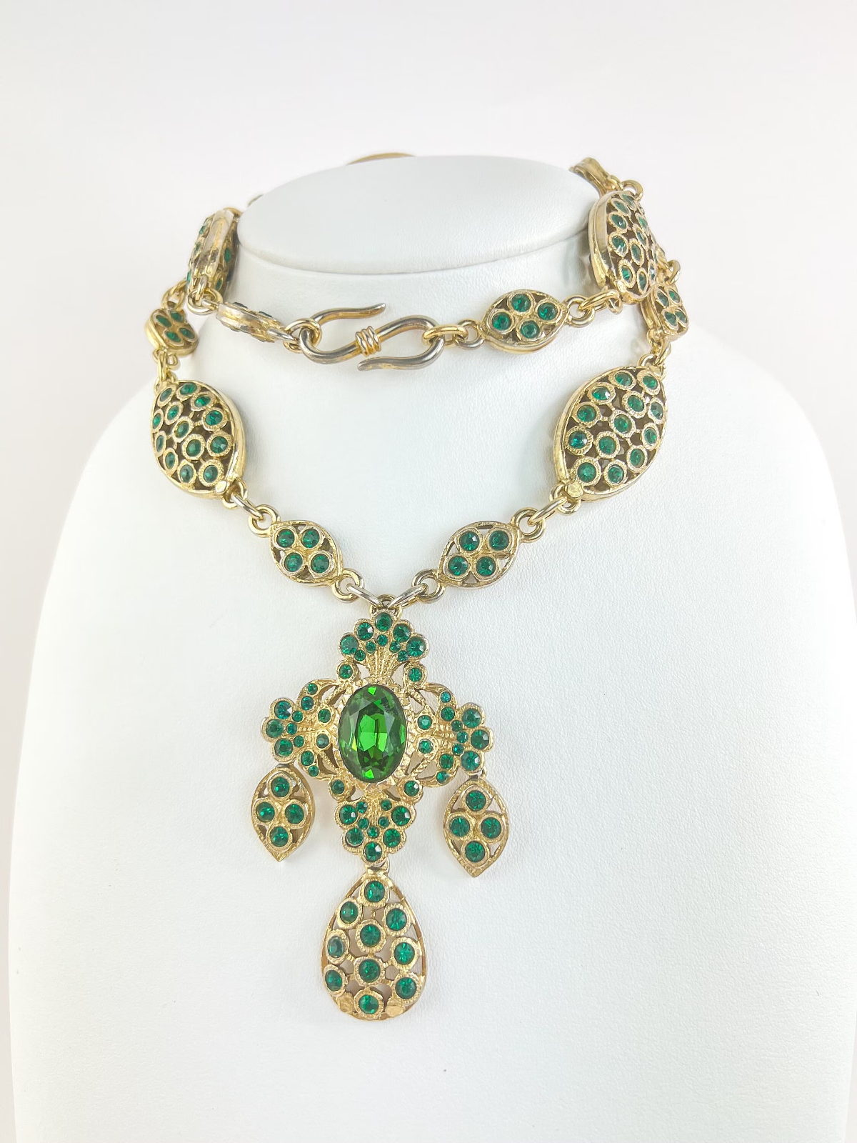 Yves Saint Laurent Necklace, Vintage YSL Necklace, Emerald green long Necklace, costume necklace, Necklace cross, Bridal Necklace