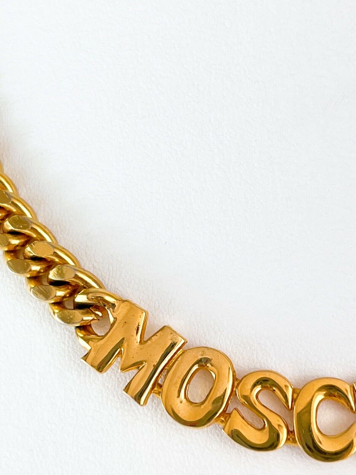 【SOLD OUT】Moschino Vintage Gold Tone Choker Necklace Chain Logo Charm