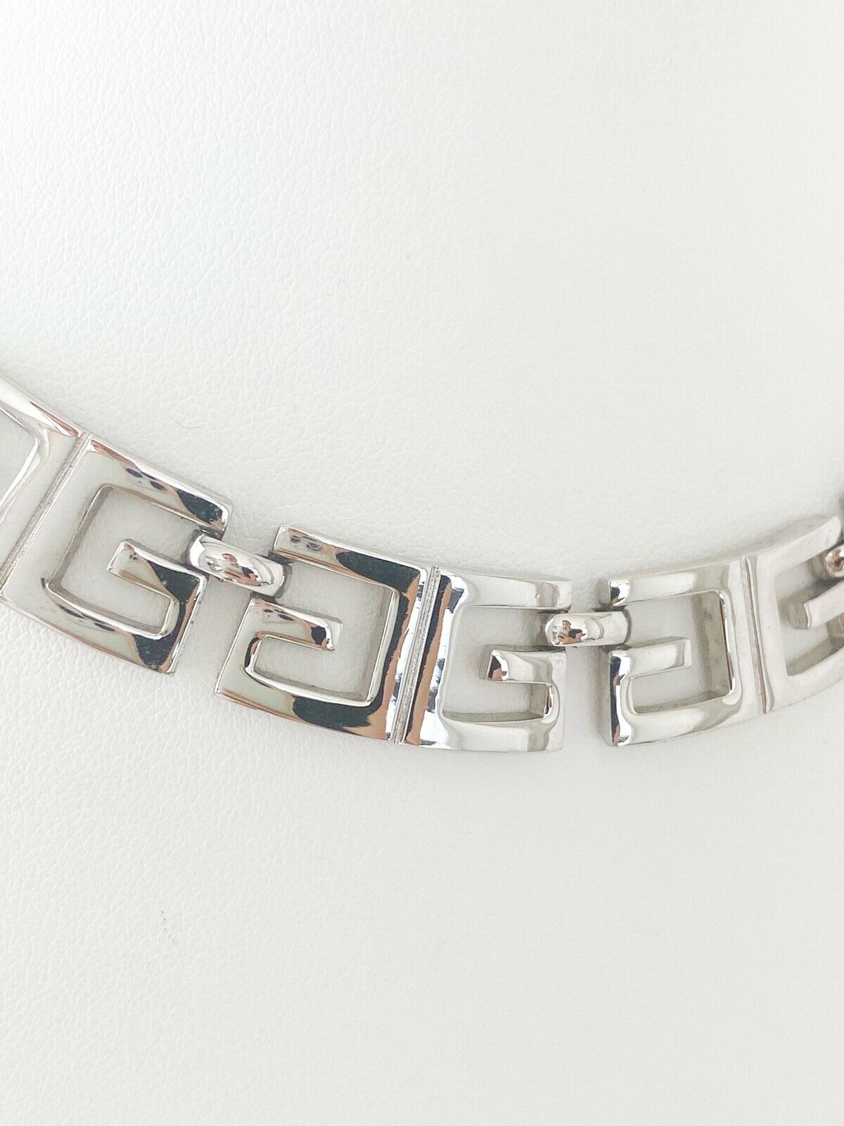Givenchy Paris New York 1978 Vintage Silver Tone Logo Link Necklace Choker