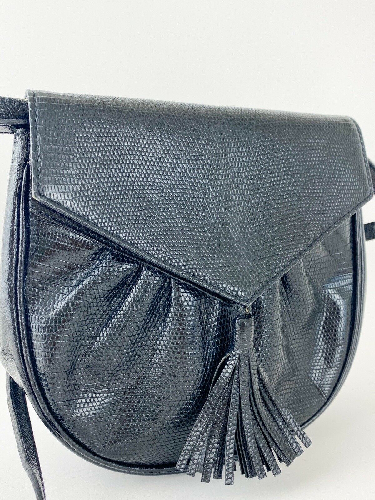 YSL Yves Saint Laurent Vintage Lizard Fringe Shoulder Bag Cross Body Bag Black