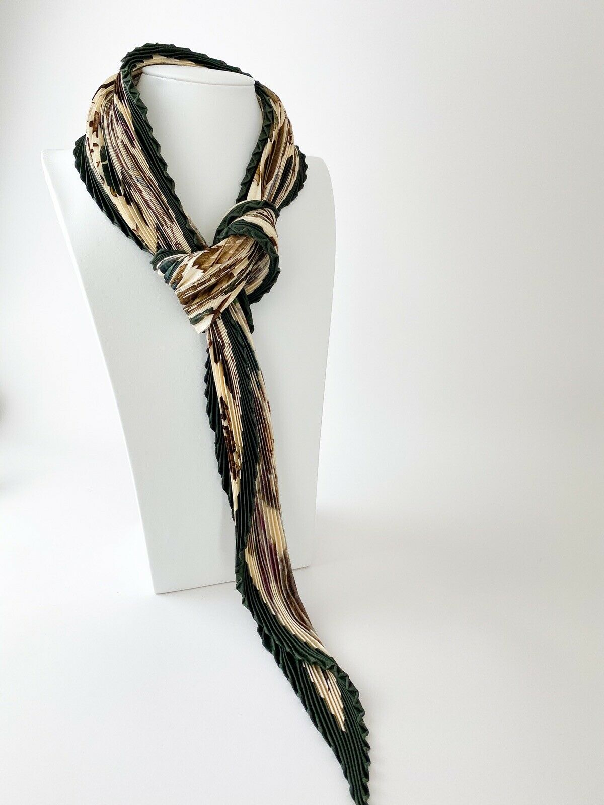Hermes Vintage Long Scarf Leaves Green Beige Autumn