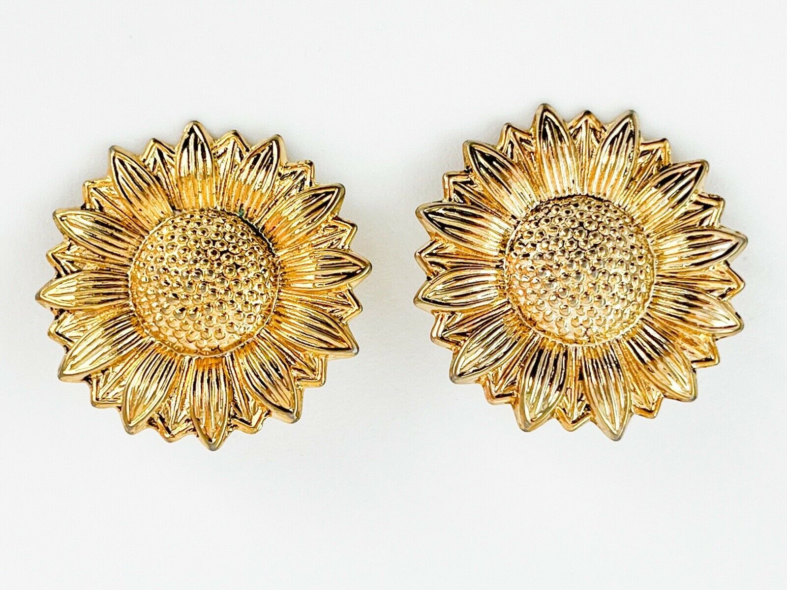KENZO Paris Vintage Sunflower Clip-on Earrings Gold Tone Beautiful