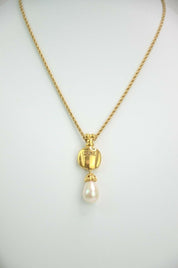 Christian Dior Perfume Bottle Dune Pendant Necklace Faux Pearl Vintage