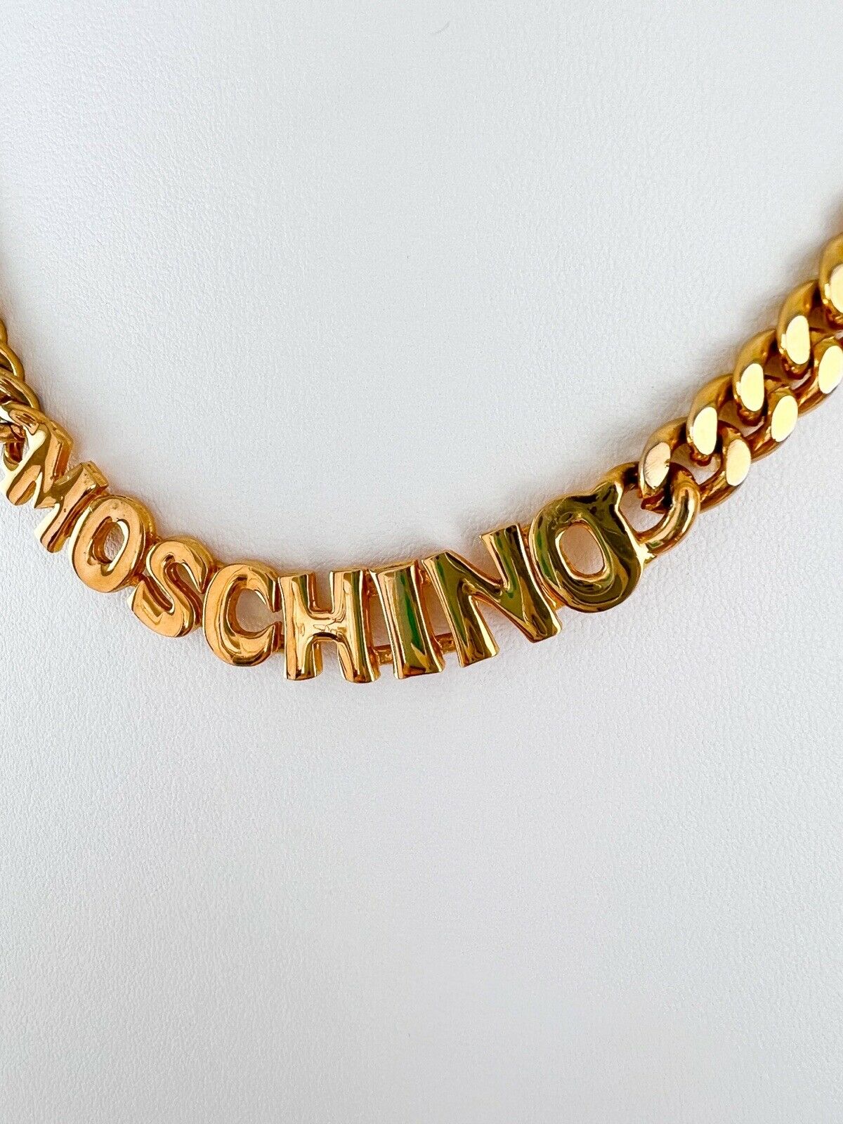 【SOLD OUT】Moschino Vintage Gold Tone Choker Necklace Chain Logo Charm