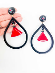 【SOLD OUT】Giorgio Armani Vintage Gold Tone Massive Dangle Hoop Earrings Black Red