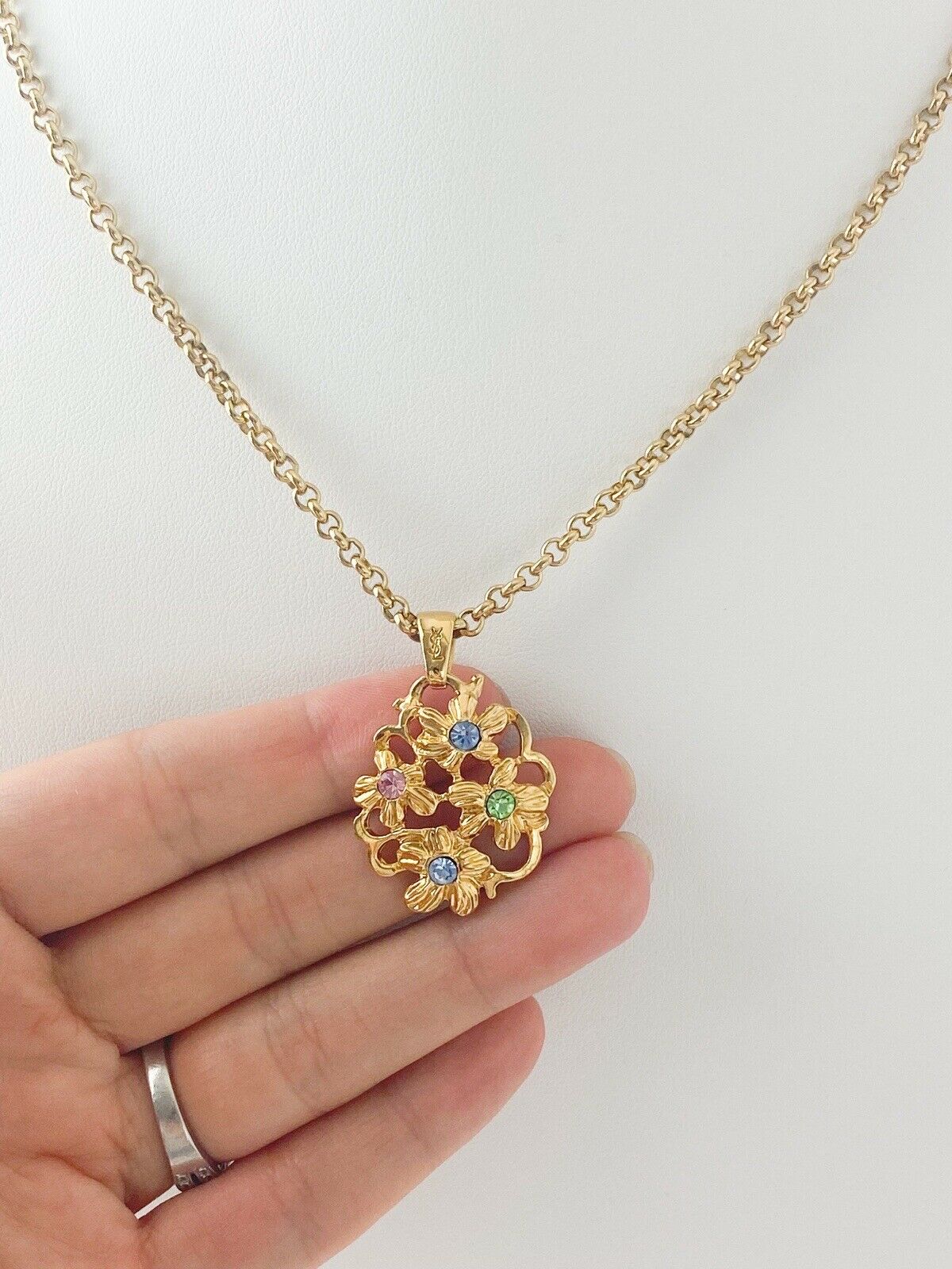 【SOLD OUT】YSL Yves Saint Laurent Vintage Gold Tone Flower Necklace Rhinestones