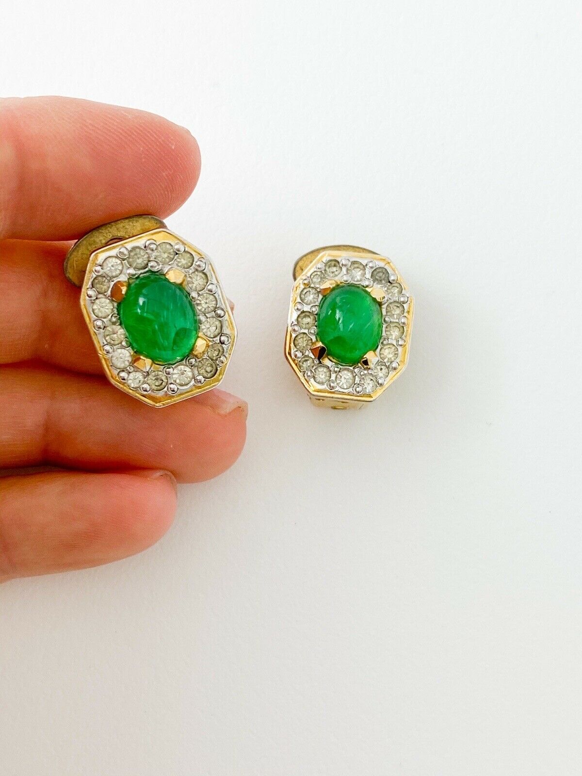 Vogue Bijoux Vintage Gold Tone Earrings Cabochon Emerald Green