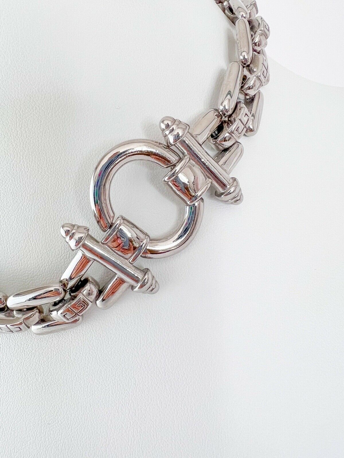 【SOLD OUT】Givenchy Vintage Silver Tone Chain Choker Necklace Iconic Logo