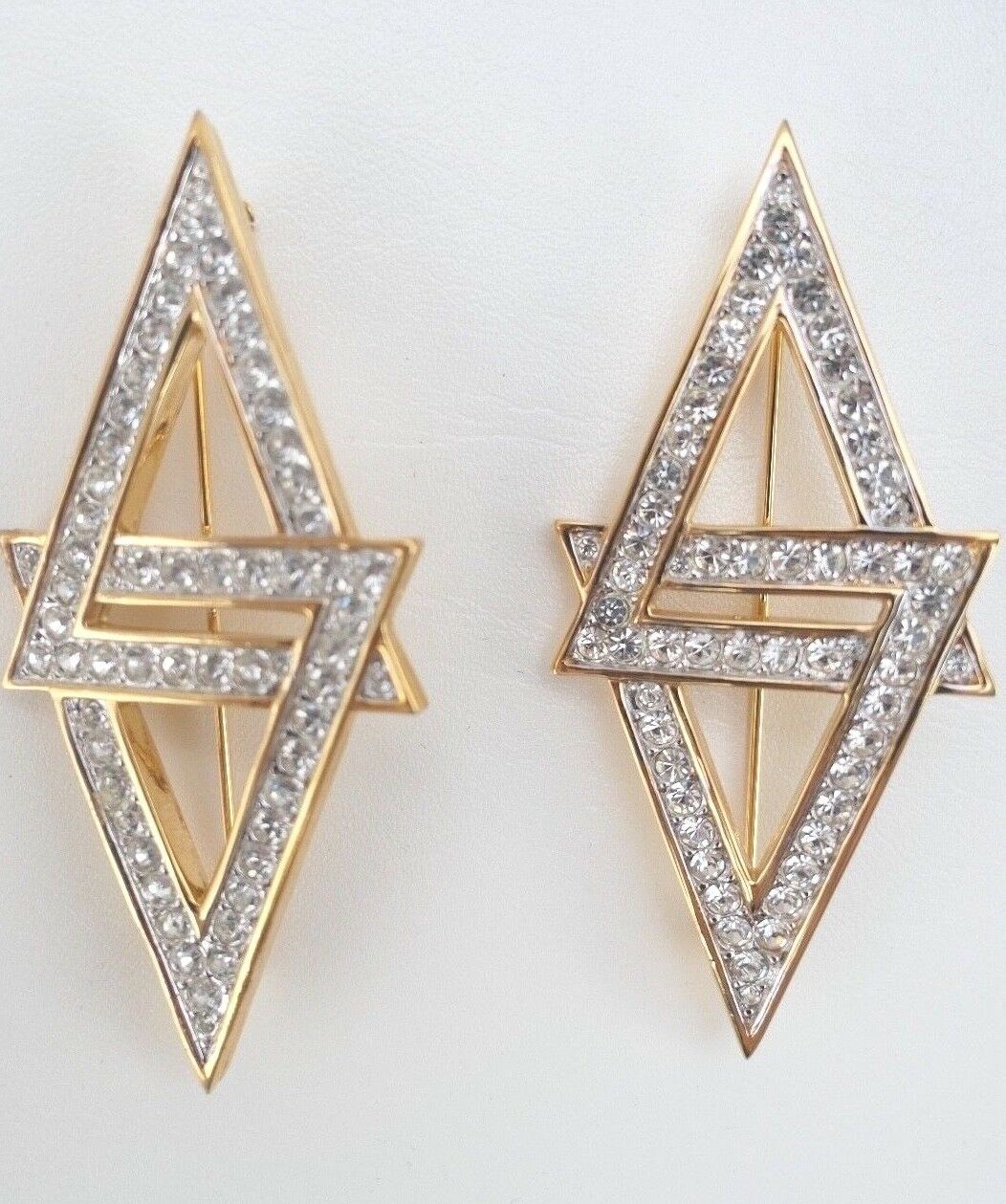 NINA RICCI Beautiful Ice Rhinestones Double Triangle Gold Tone Brooch Pin Vintage