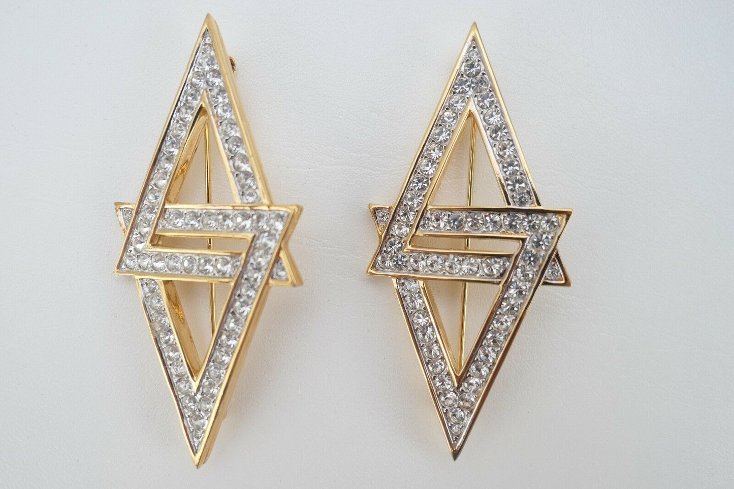 NINA RICCI Beautiful Ice Rhinestones Double Triangle Gold Tone Brooch Pin Vintage