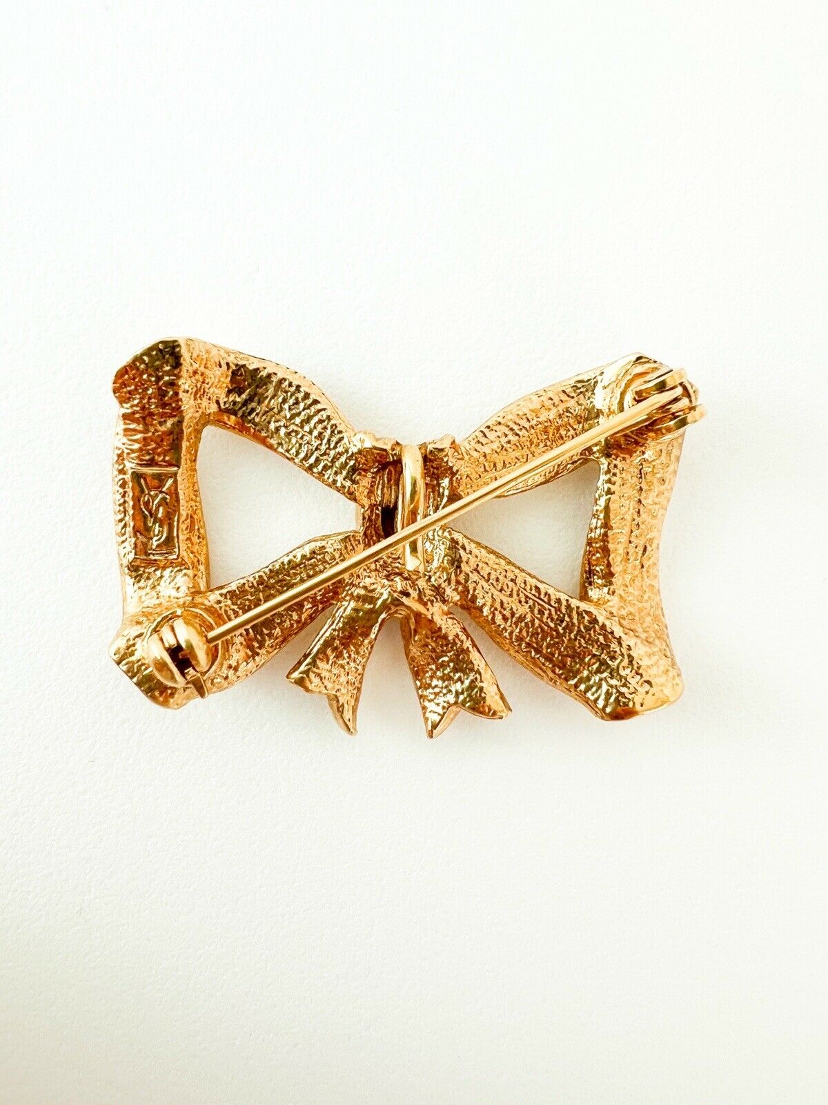 YSL Yves Saint Laurent Vintage Bow Ribbon Brooch Pin Gold Tone