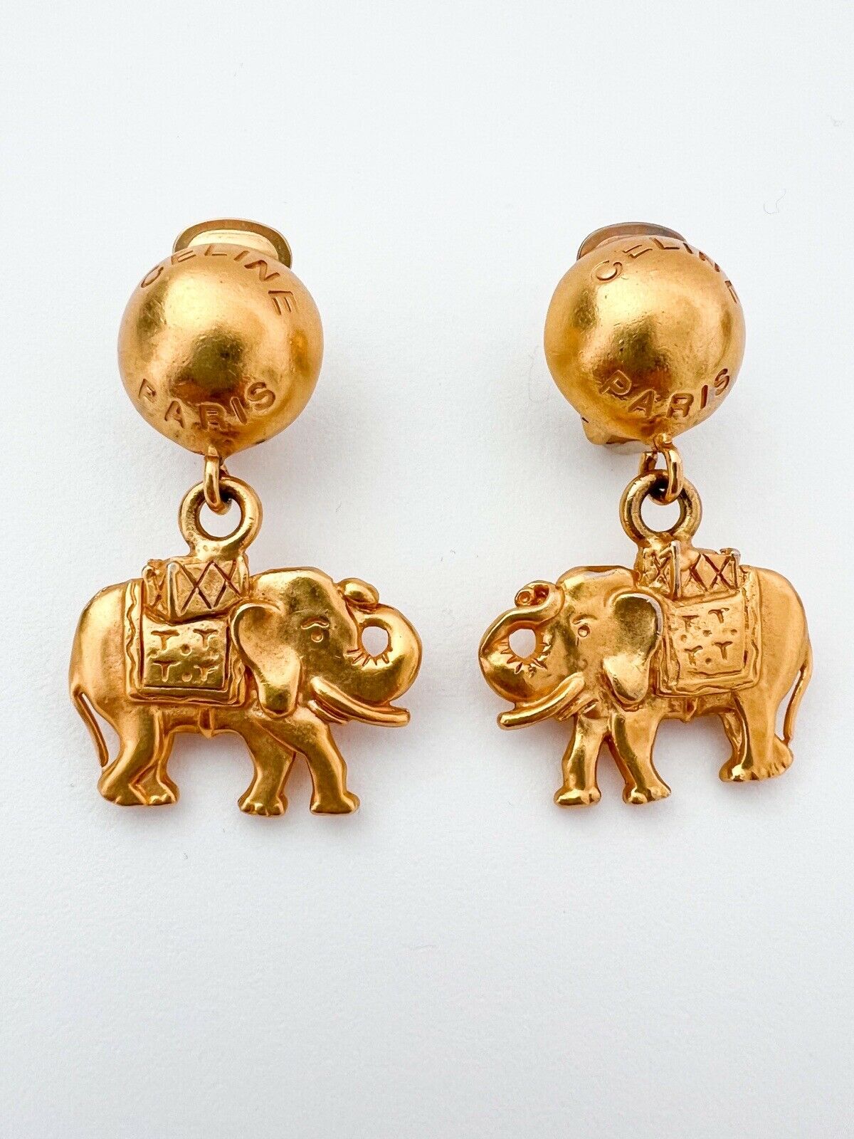 【SOLD OUT】Celine Paris Vintage Earrings Gold Tone Dangling Elephant Made in Italy