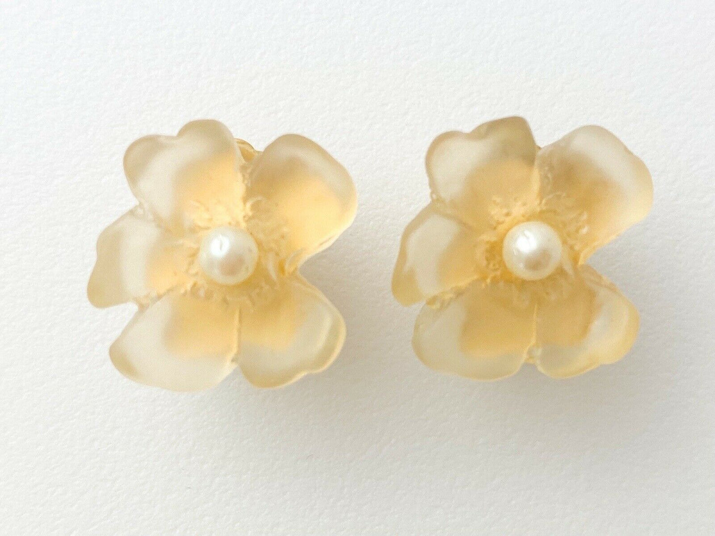 KENZO Paris Vintage Flower Floral Clip-on Earrings Yellow Beautiful