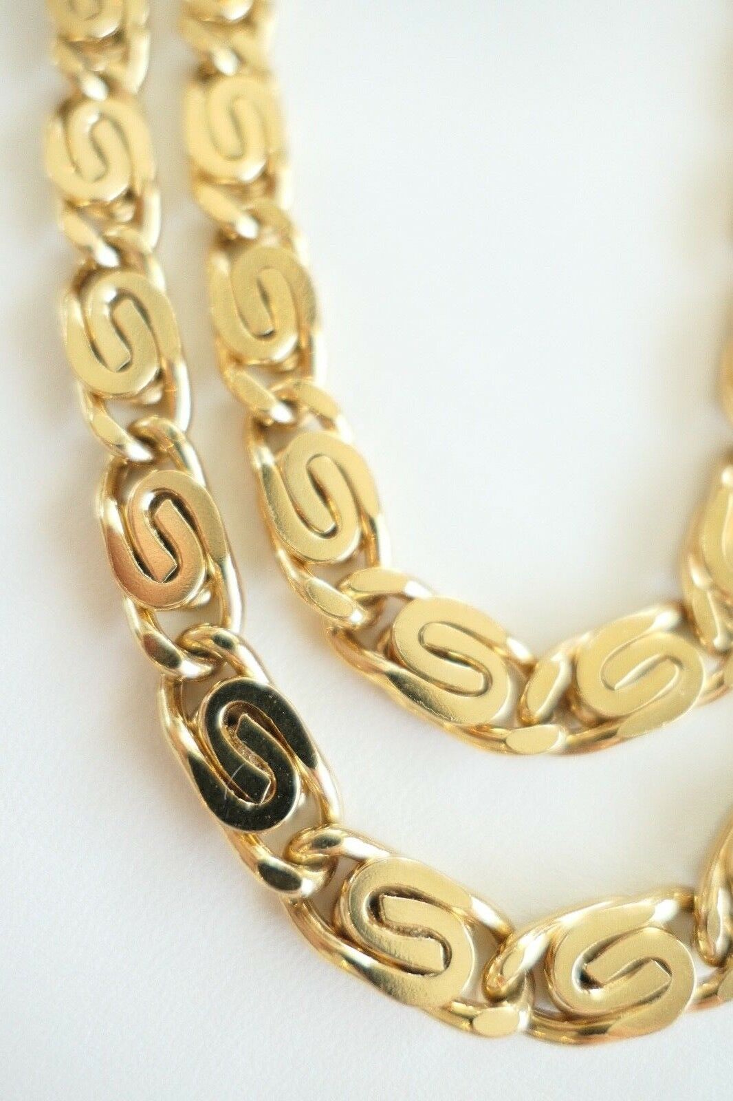 GIVENCHY PARIS Necklace Gold Chain Monogram Logo Excellent Gorgeous Vintage