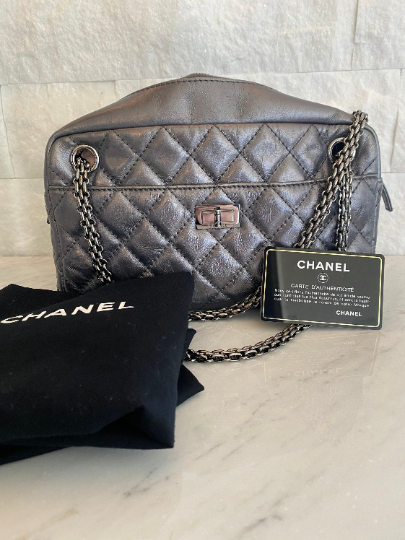 【SOLD OUT】Chanel Reissue 2.55 Camera Bag Shoulder Bag, Cross Body Made in Italy