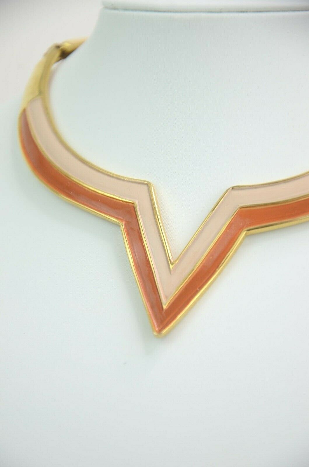 Valentino Gold Tone Collar Necklace "V" design Brown Beige Vintage