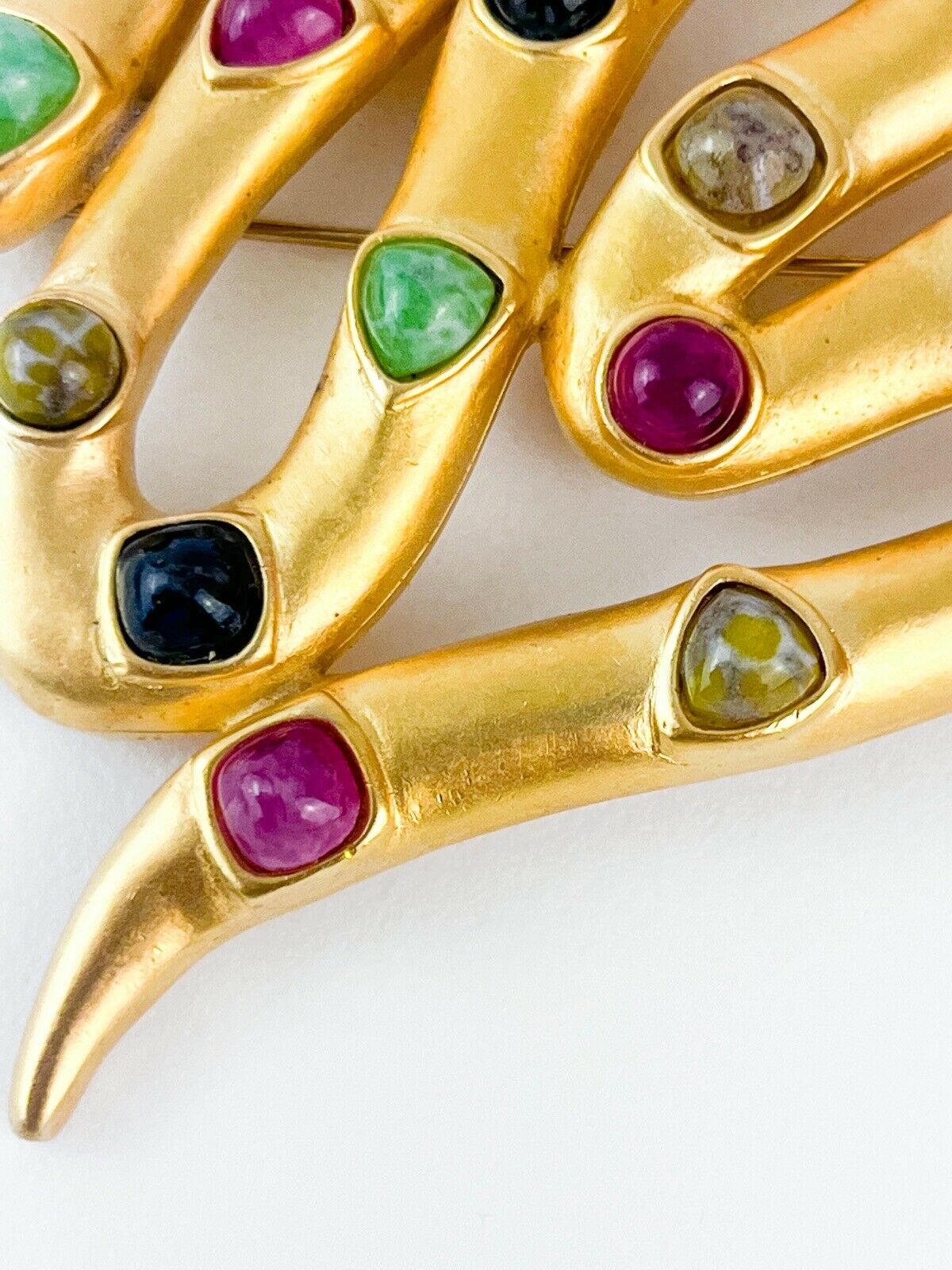 【SOLD OUT】Karl Lagerfeld Vintage Gold Tone Brooch Pin Cabochon Multi-Color