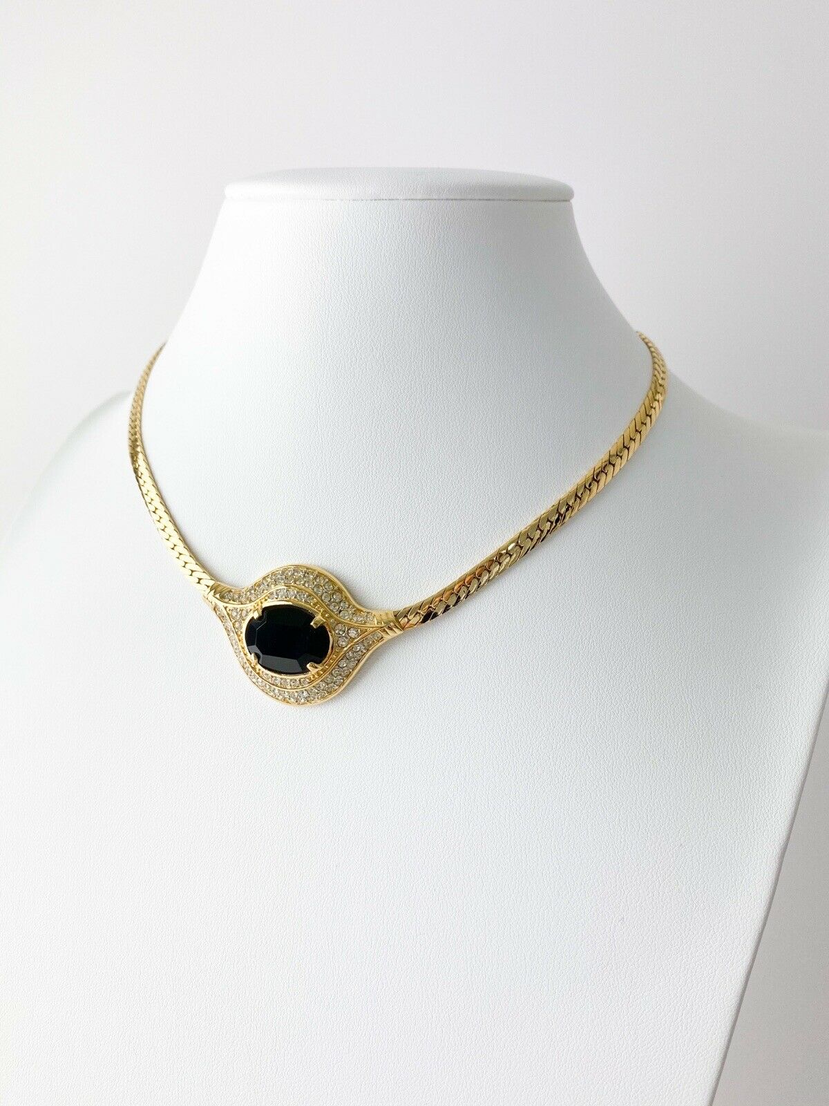 Nina Ricci Gold Tone Choker Necklace Black Stone Rhinestone Vintage