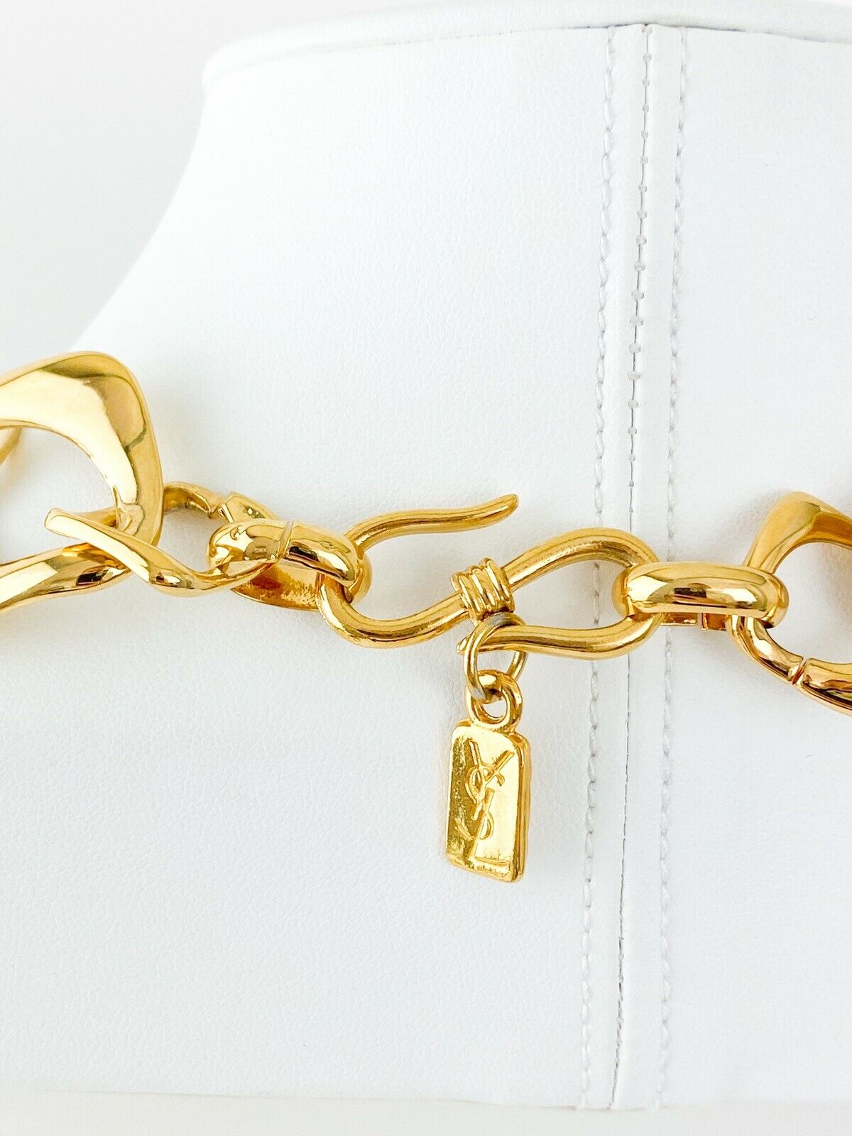 【SOLD OUT】YSL Yves Saint Laurent Vintage Chain Link Necklace Extra Large Beautiful