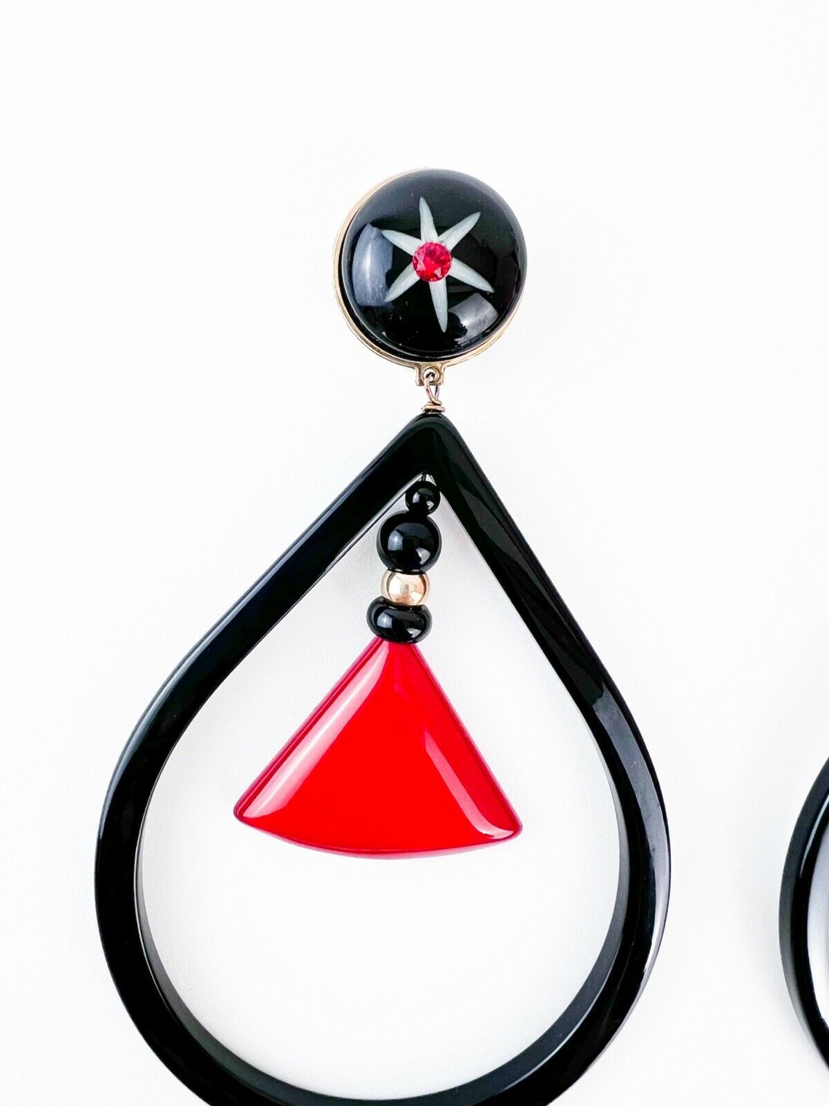 【SOLD OUT】Giorgio Armani Vintage Gold Tone Massive Dangle Hoop Earrings Black Red